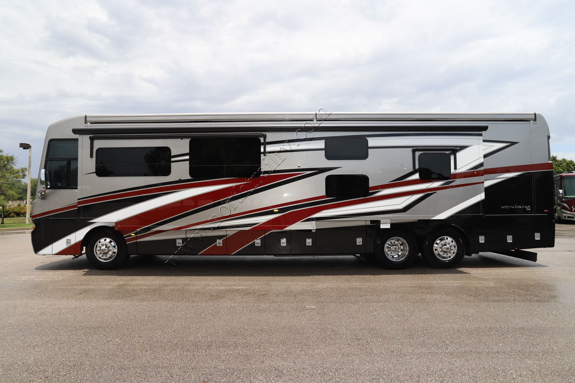 New 2022 Newmar Ventana 4326 Class A  For Sale