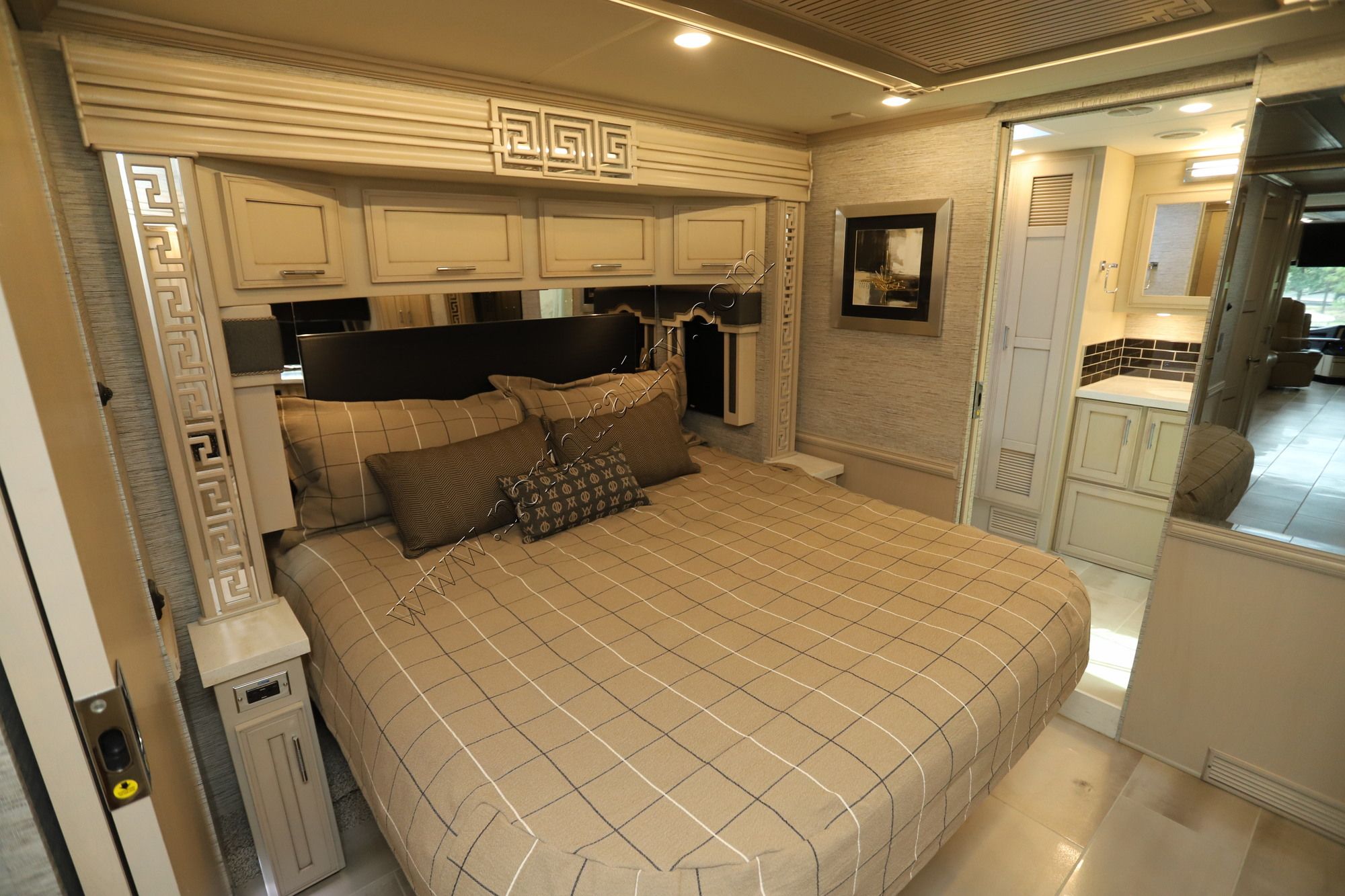 New 2022 Newmar Ventana 4326 Class A  For Sale