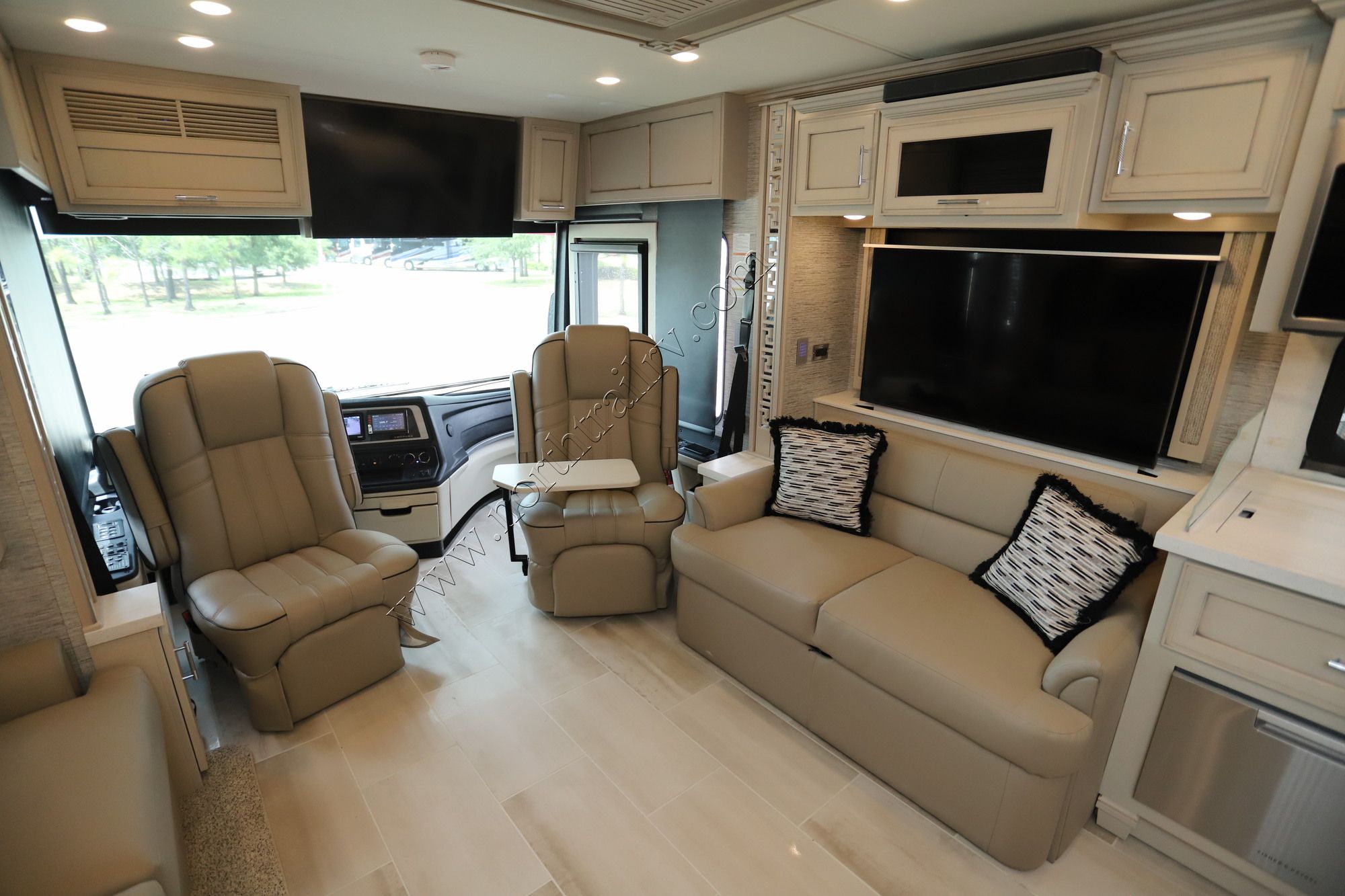 New 2022 Newmar Ventana 4326 Class A  For Sale
