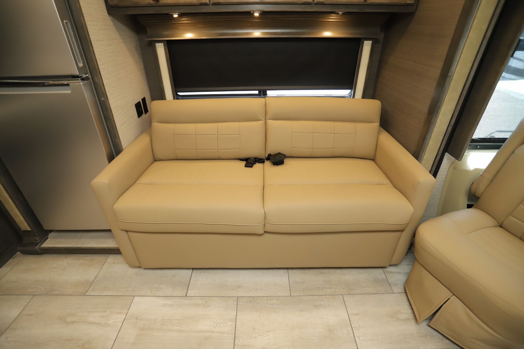 New 2022 Tiffin Motor Homes Breeze 33BR Class A  For Sale