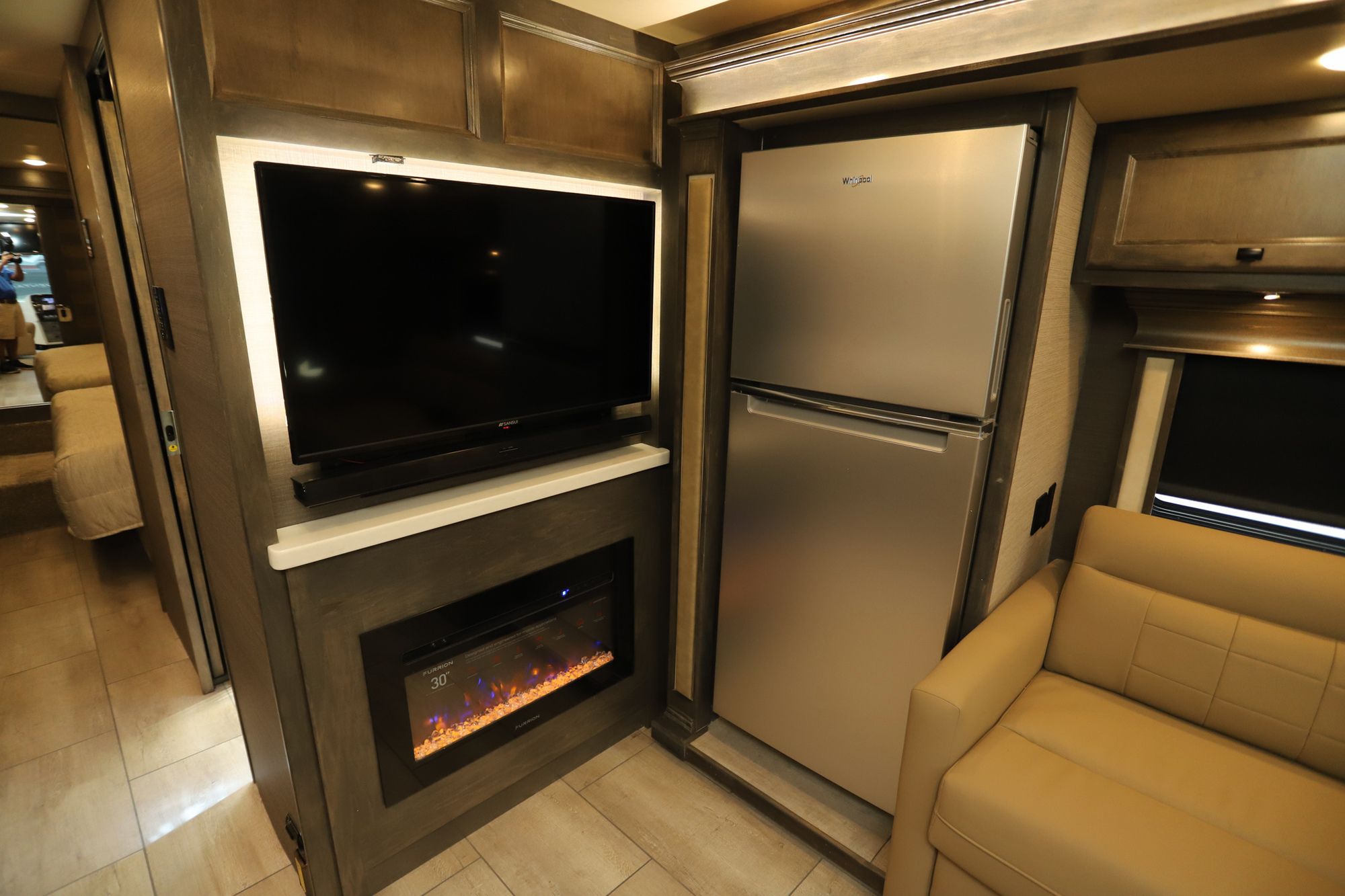 New 2022 Tiffin Motor Homes Breeze 33BR Class A  For Sale