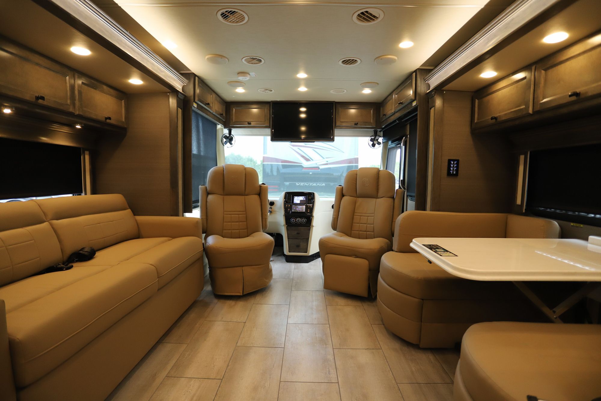 New 2022 Tiffin Motor Homes Breeze 33BR Class A  For Sale