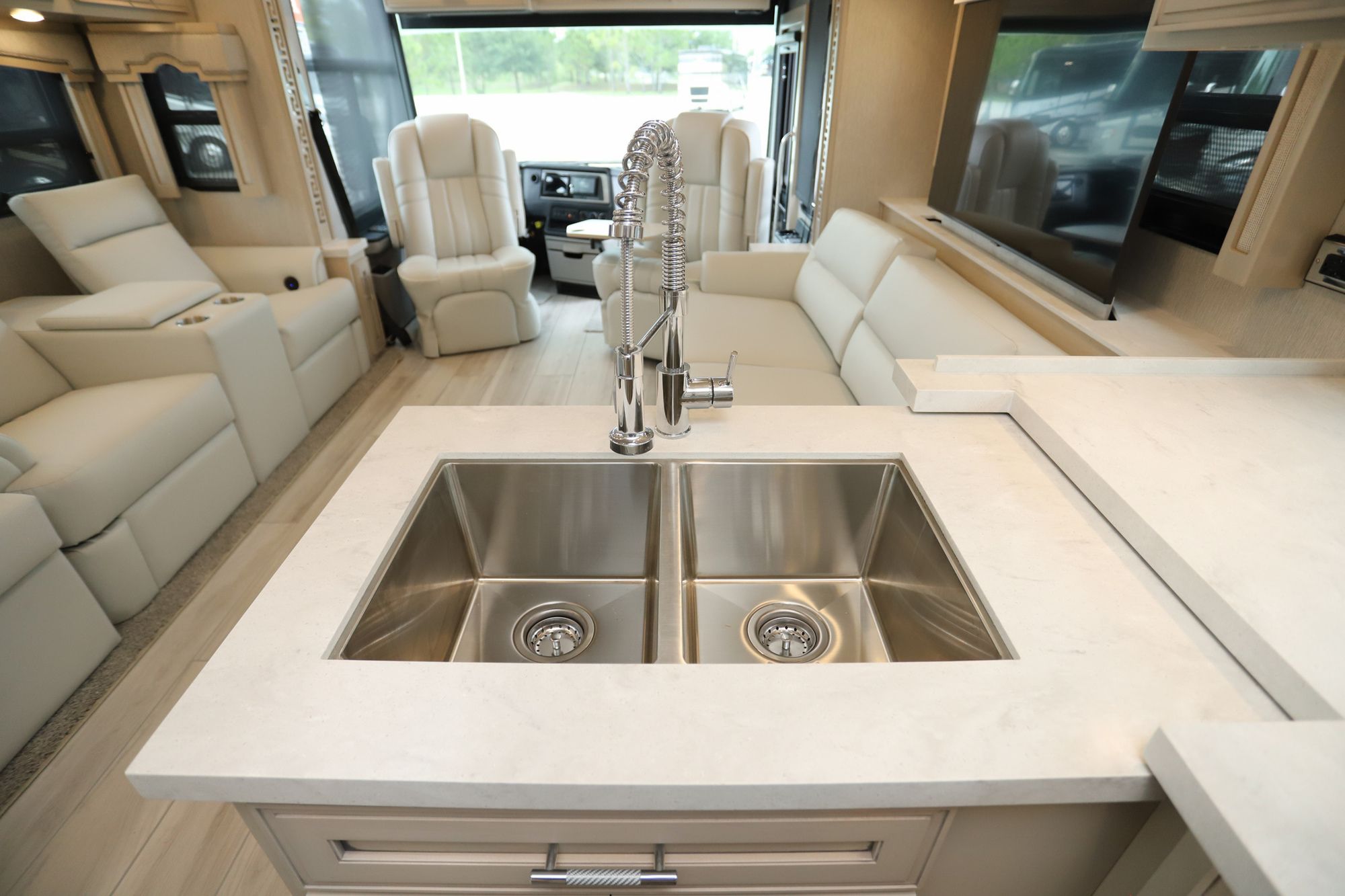 New 2022 Newmar Ventana 3717 Class A  For Sale