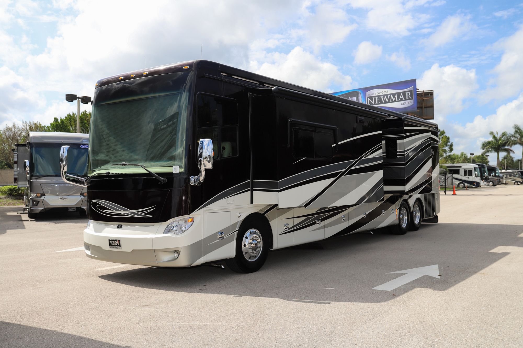 Used 2017 Tiffin Motor Homes Allegro Bus 45OPP Class A  For Sale