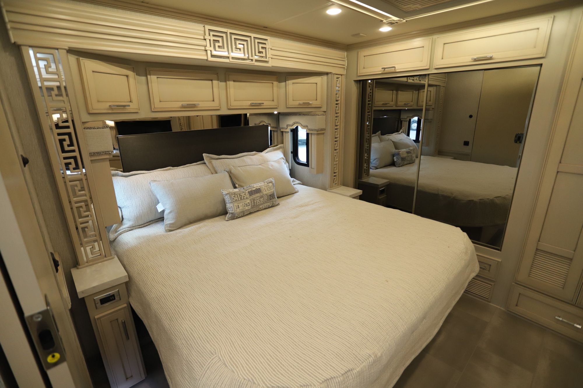 New 2022 Newmar Super Star 3727 Super C  For Sale
