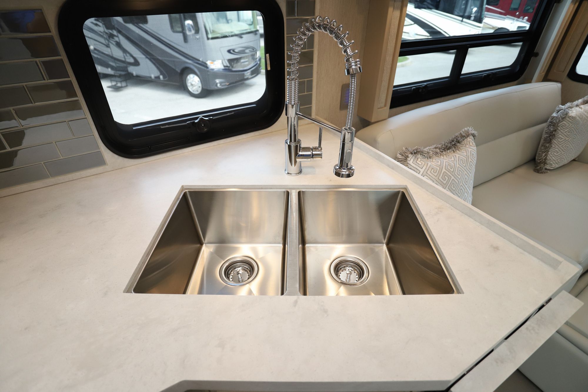 New 2022 Newmar Super Star 3727 Super C  For Sale