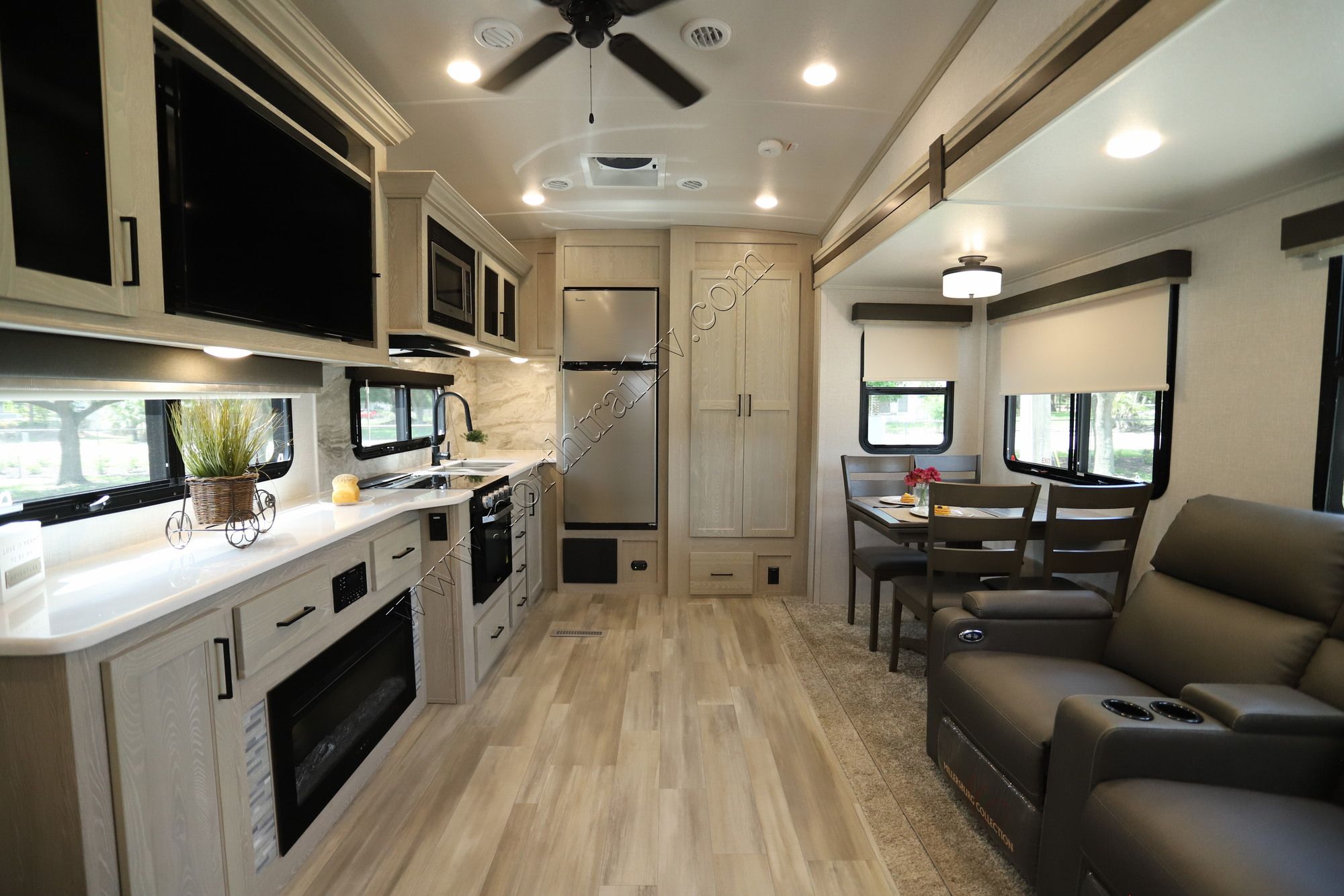 Used 2021 Rockwood Ultra Lite 2881S Fifth Wheel  For Sale