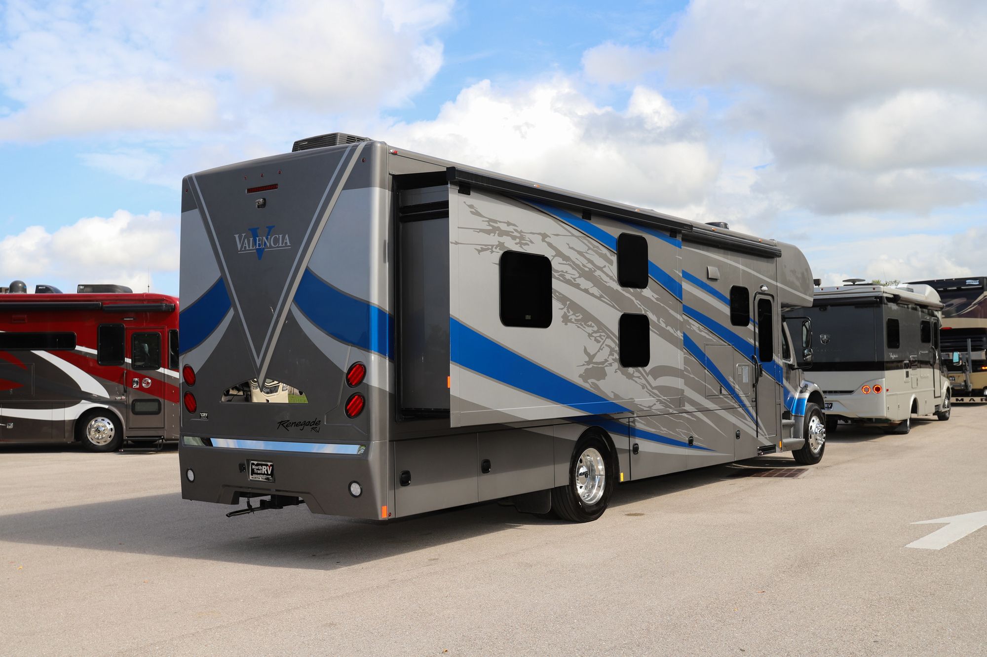 New 2022 Renegade Rv Valencia 38BB Super C  For Sale