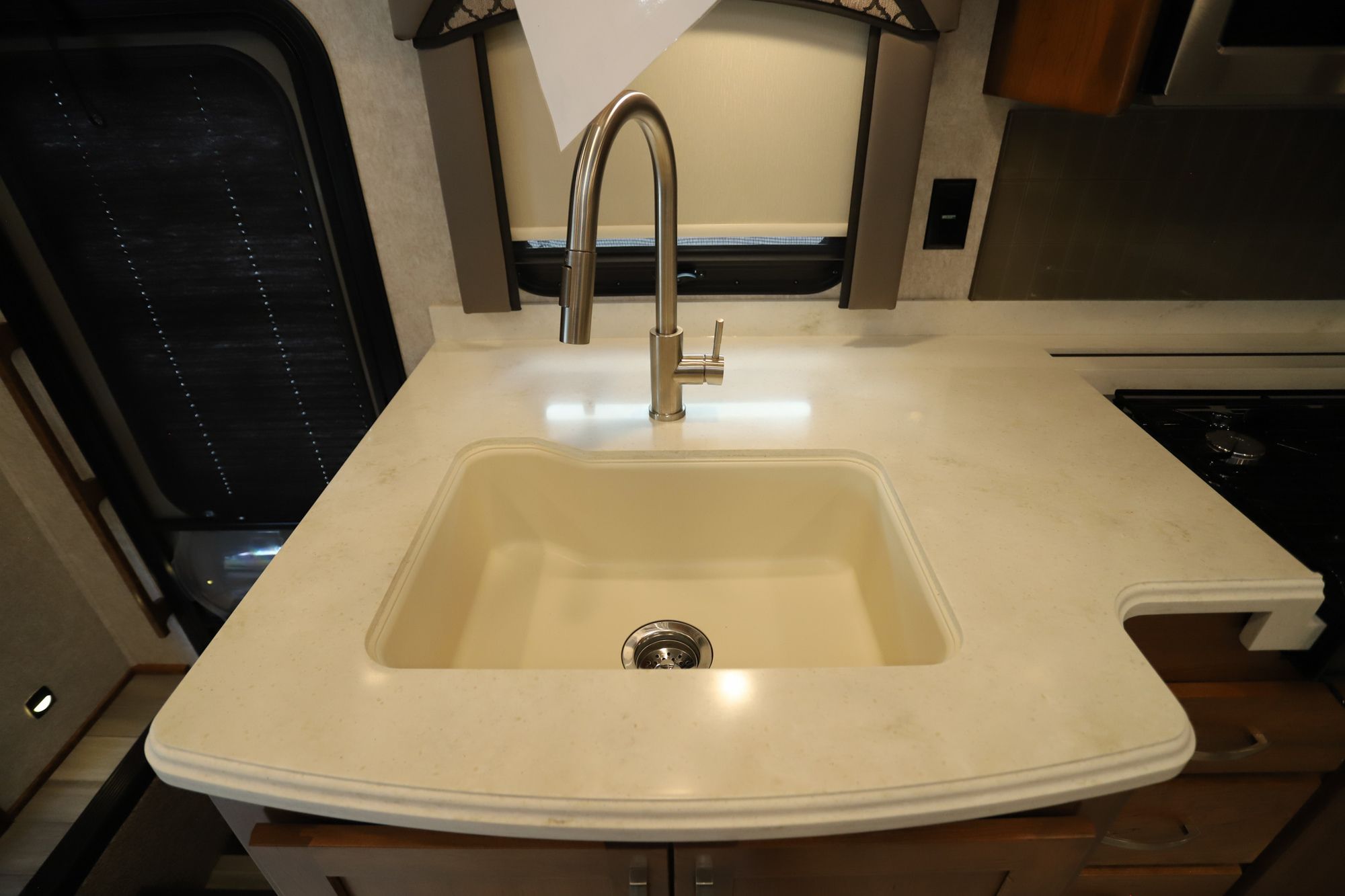 New 2022 Renegade Rv Valencia 38BB Super C  For Sale