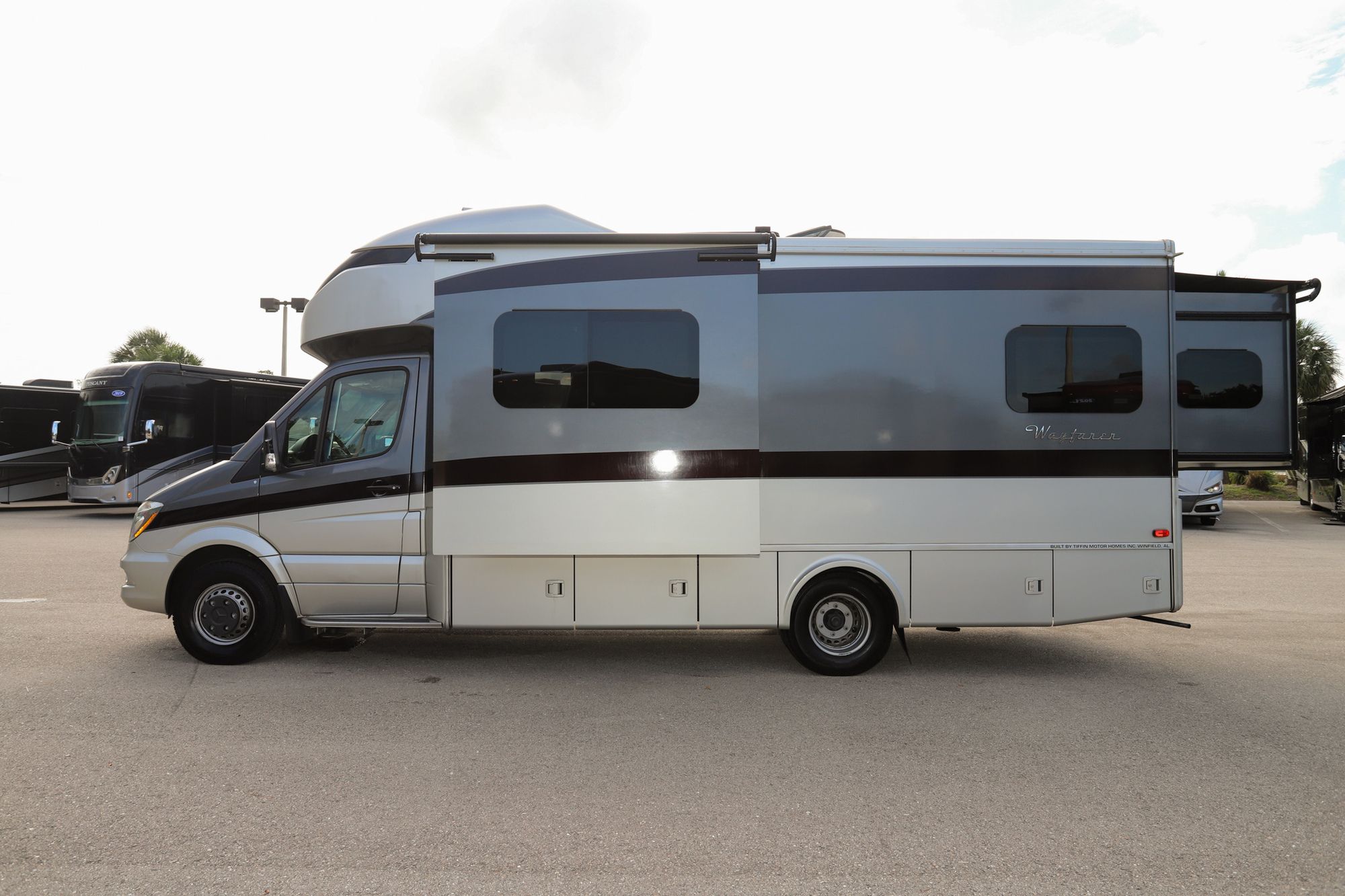 Used 2019 Tiffin Motor Homes Wayfarer 25QW Class C  For Sale