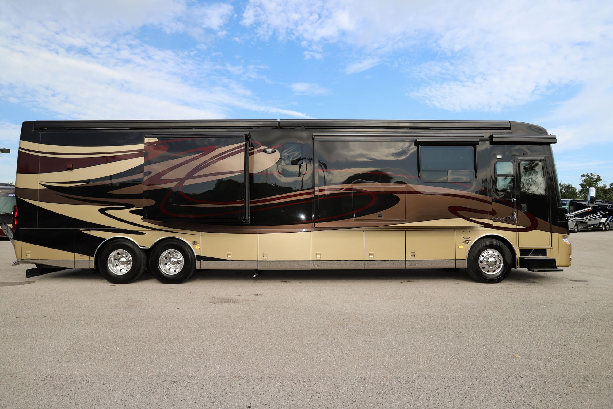 Used 2014 Newmar Essex 4553 Class A  For Sale