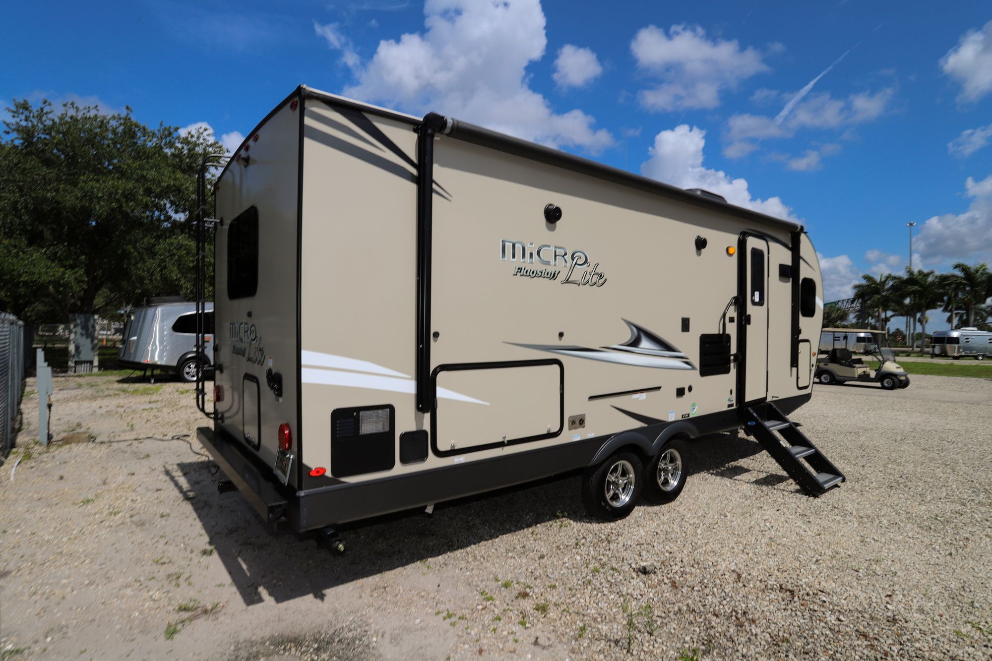 Used 2020 Forest River Flagstaff 25FKS Travel Trailer  For Sale