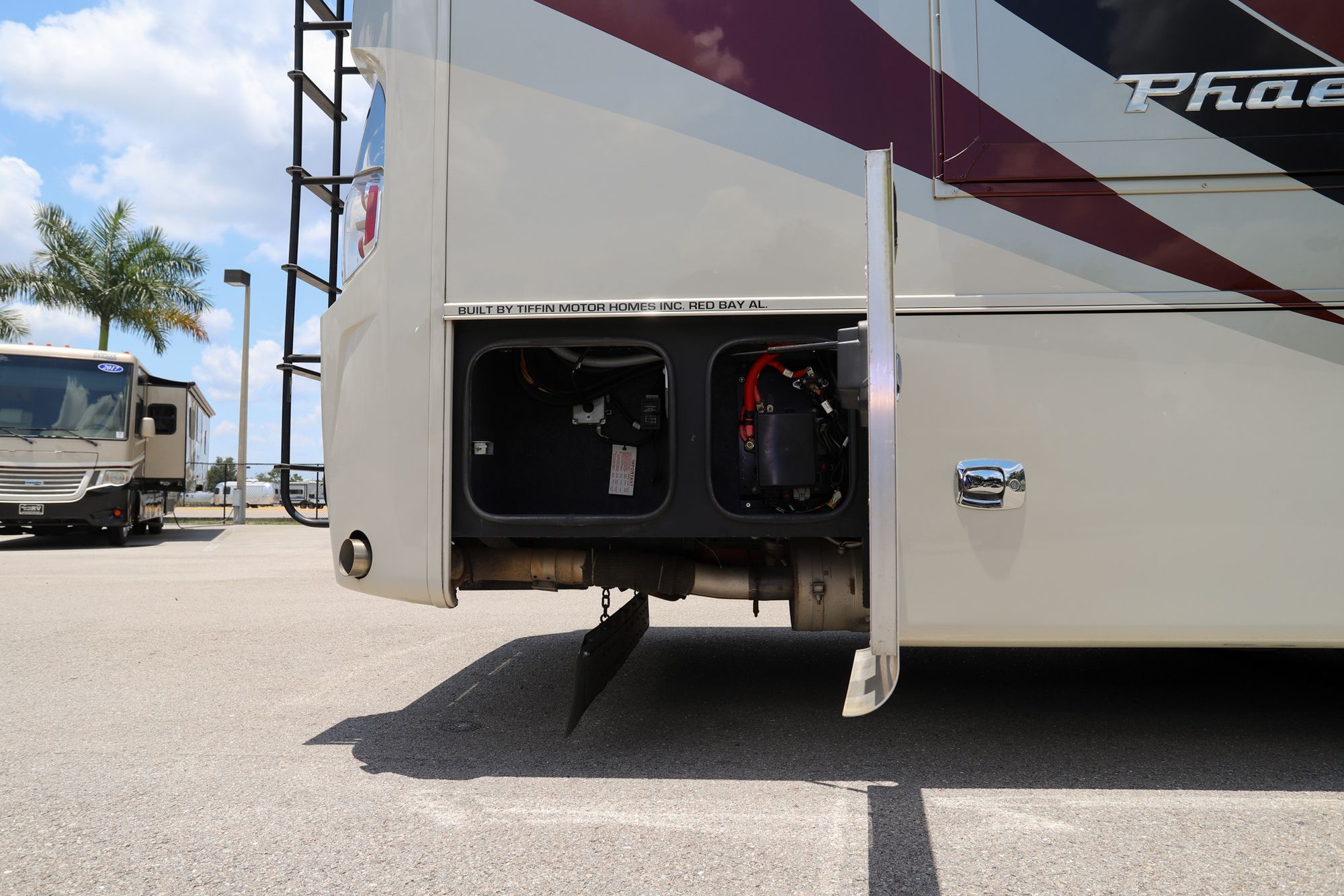 Used 2015 Tiffin Motor Homes Phaeton 40AH Class A  For Sale