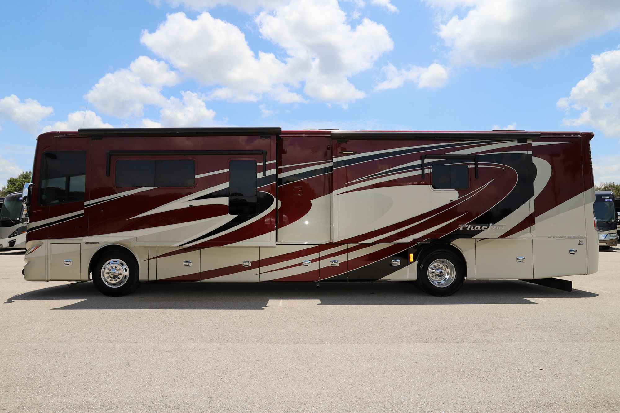 Used 2015 Tiffin Motor Homes Phaeton 40AH Class A  For Sale