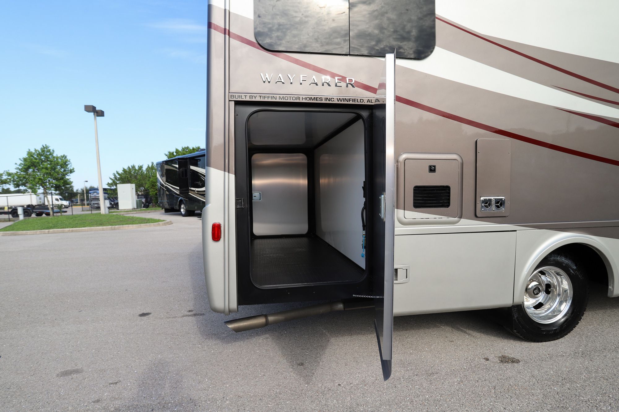 New 2022 Tiffin Motor Homes Wayfarer 25LW Class C  For Sale