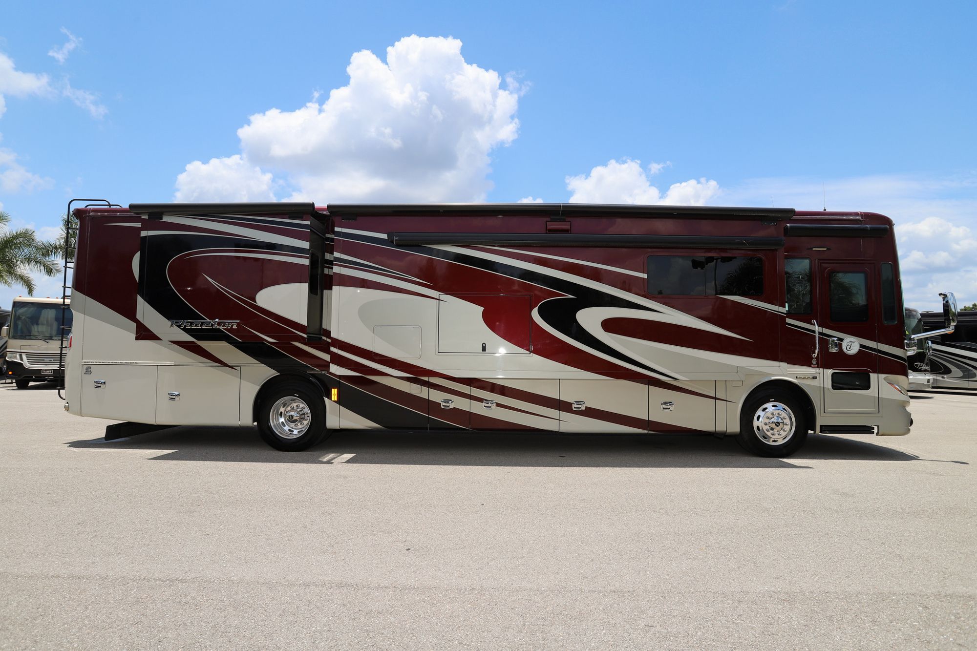 Used 2015 Tiffin Motor Homes Phaeton 40AH Class A  For Sale