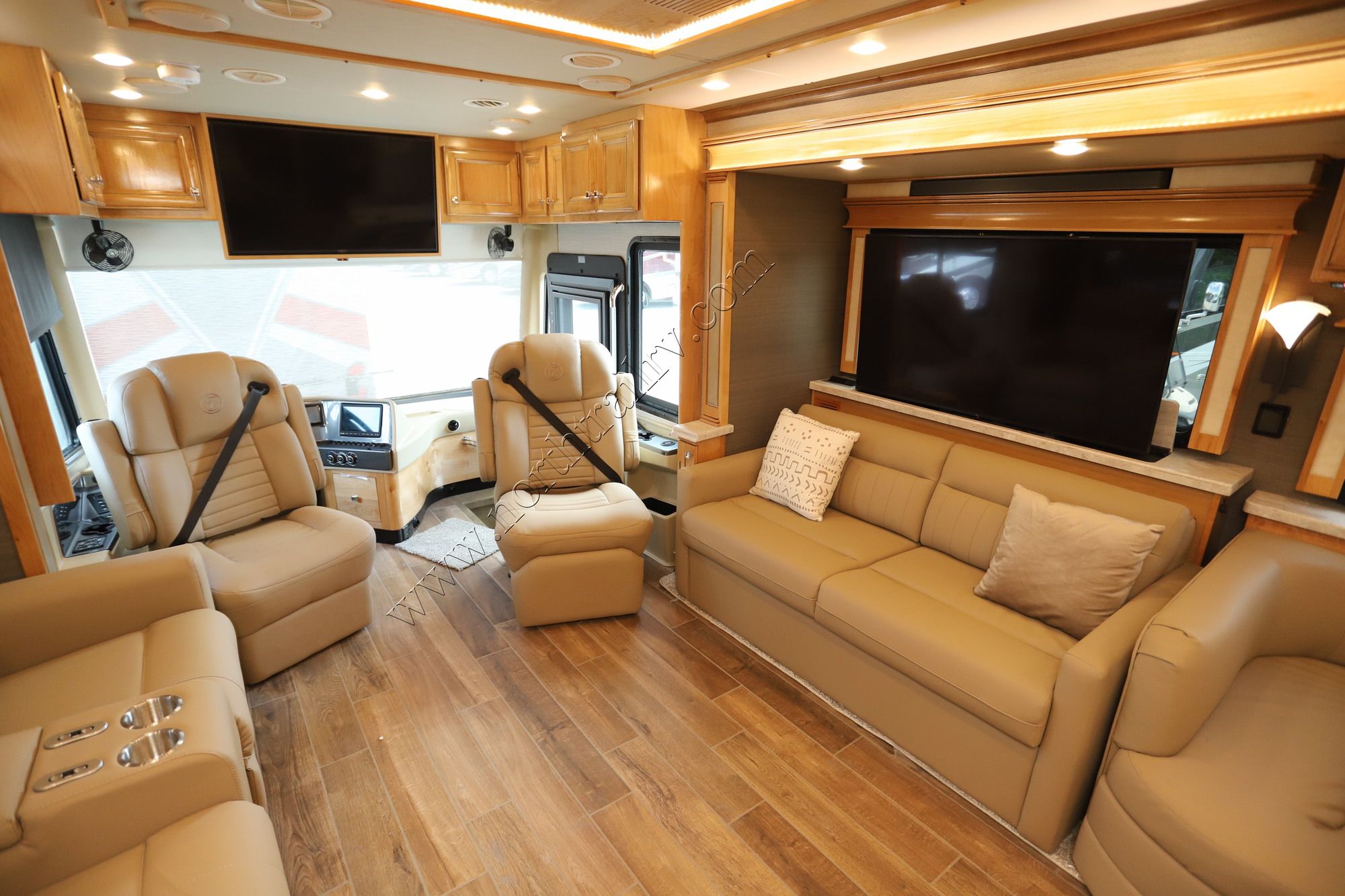 New 2022 Tiffin Motor Homes Phaeton 40IH Class A  For Sale