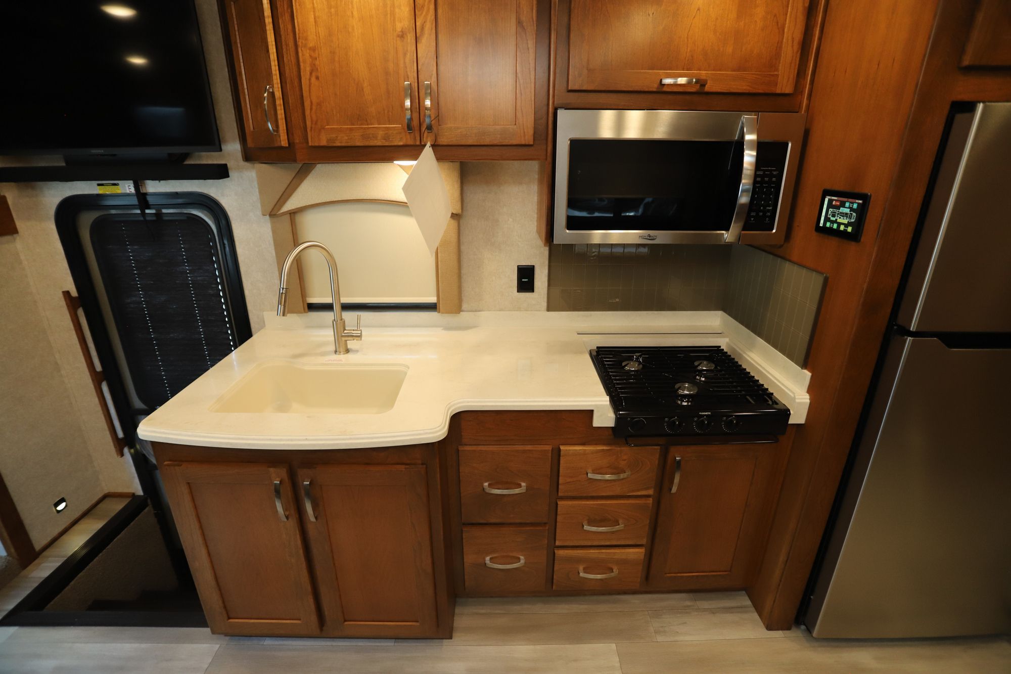 New 2022 Renegade Rv Valencia 38RB Super C  For Sale