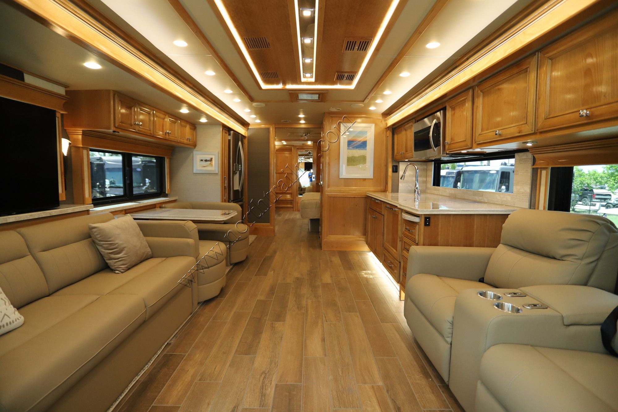 New 2022 Tiffin Motor Homes Phaeton 40IH Class A  For Sale