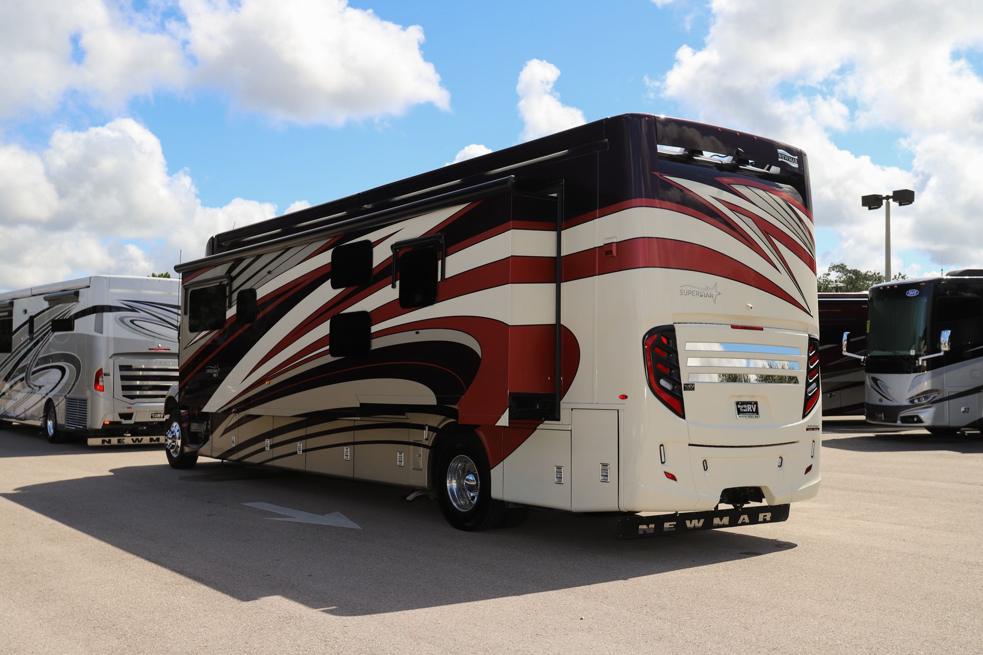 New 2022 Newmar Super Star 4065 Super C  For Sale