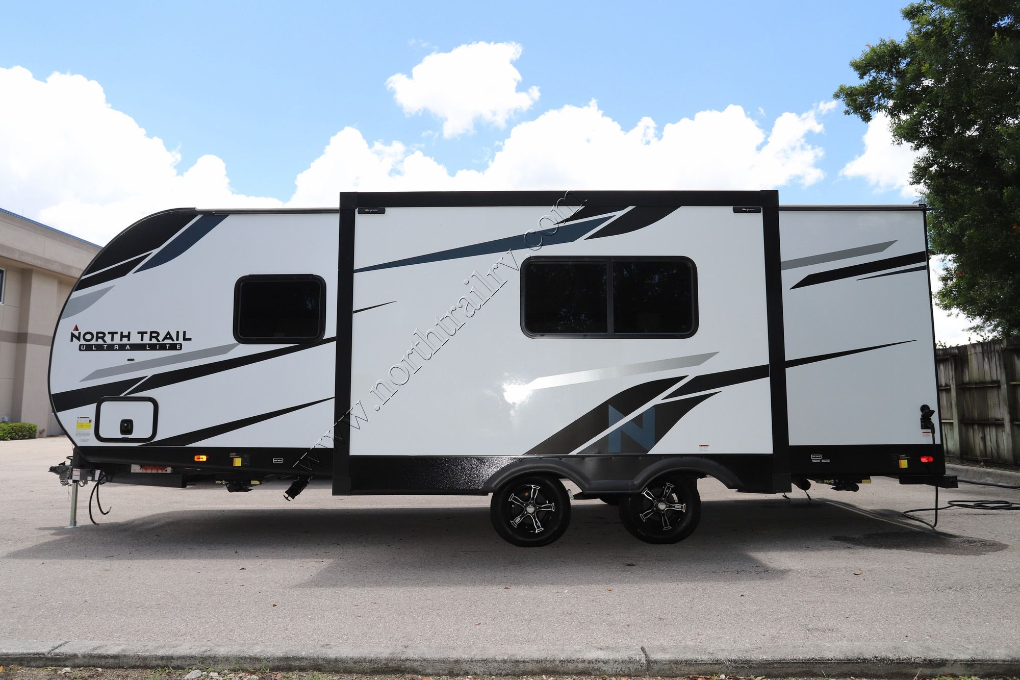 New 2022 Heartland Rv North Trail 22CRB Travel Trailer  For Sale