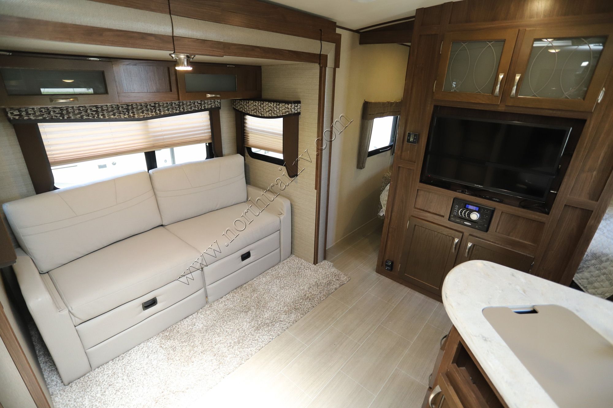 Used 2017 Dutchmen Aerolite 221BHSL Travel Trailer  For Sale