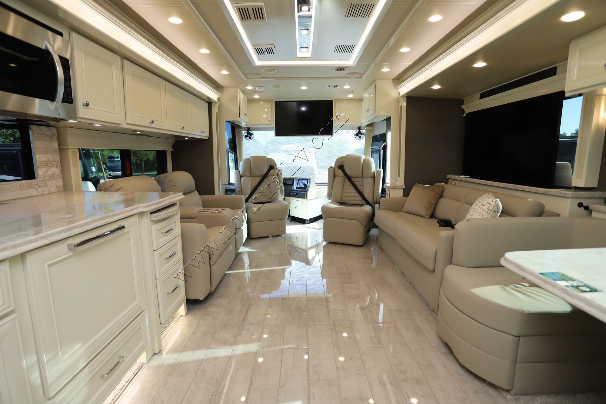 New 2022 Tiffin Motor Homes Phaeton 40IH Class A  For Sale