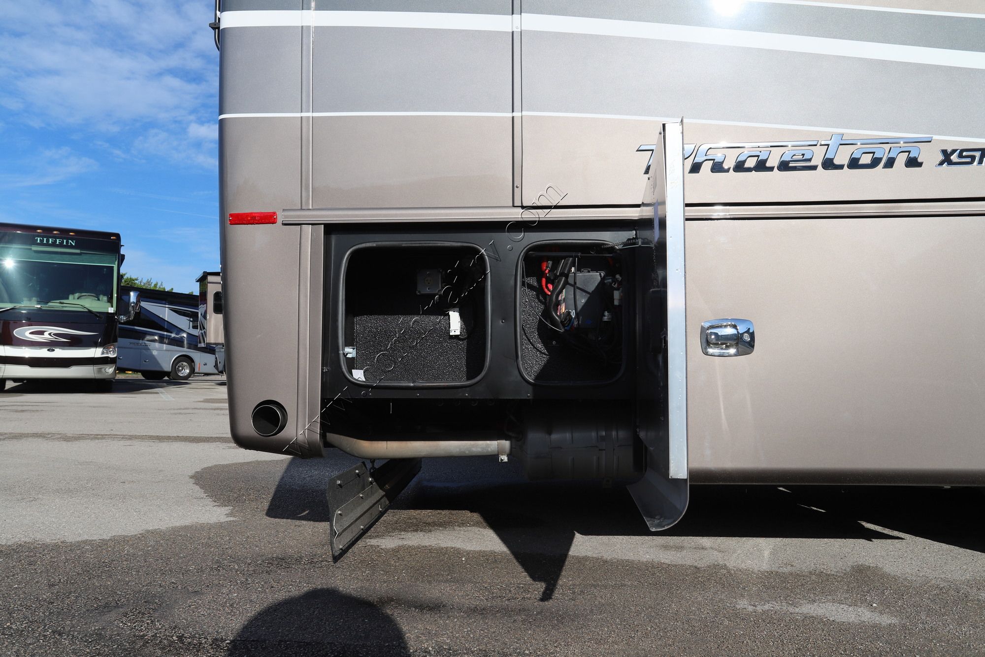 New 2022 Tiffin Motor Homes Phaeton 40IH Class A  For Sale