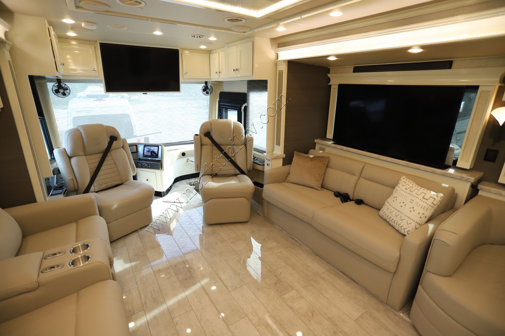 New 2022 Tiffin Motor Homes Phaeton 40IH Class A  For Sale