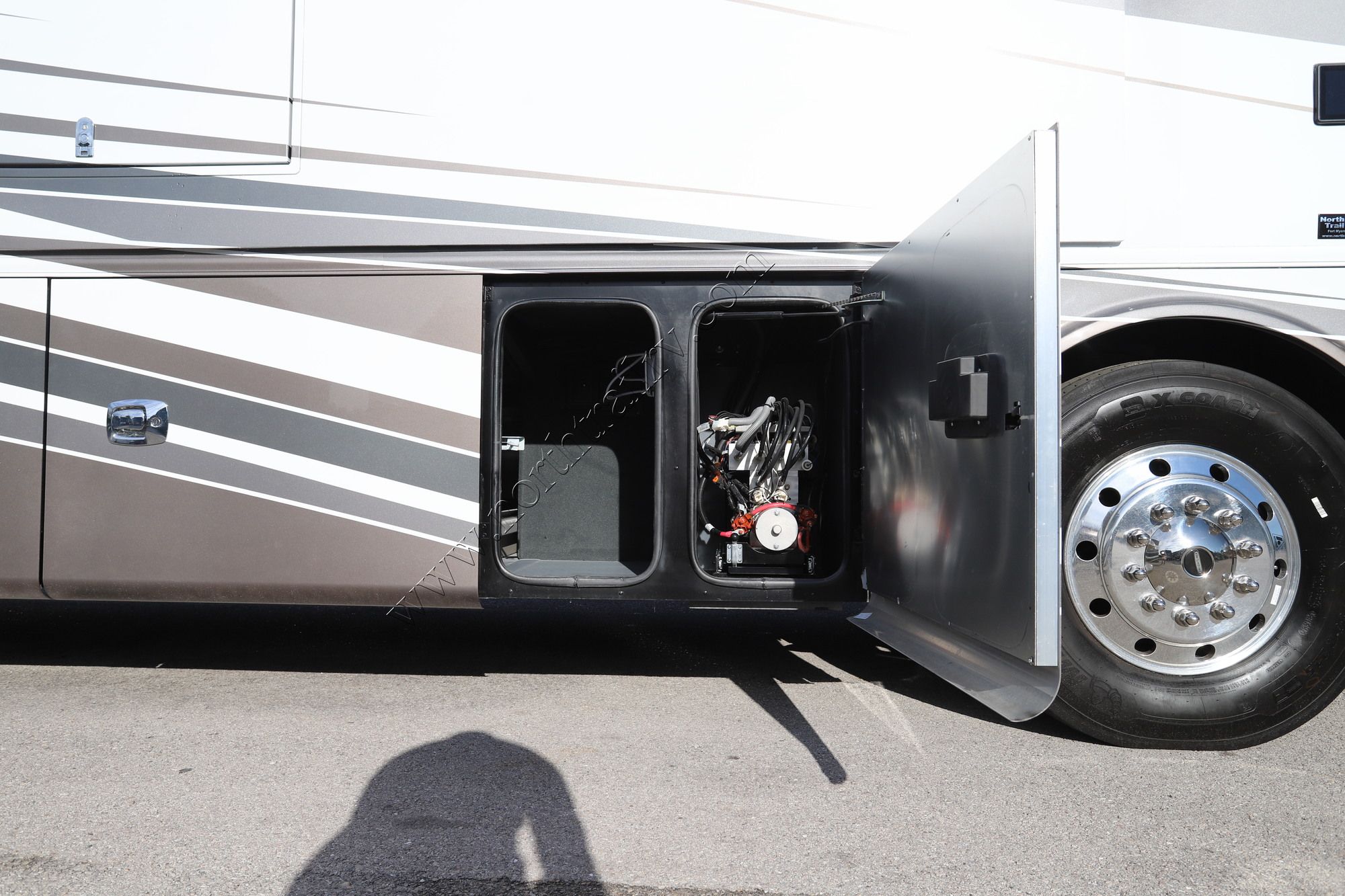 New 2022 Tiffin Motor Homes Phaeton 40IH Class A  For Sale