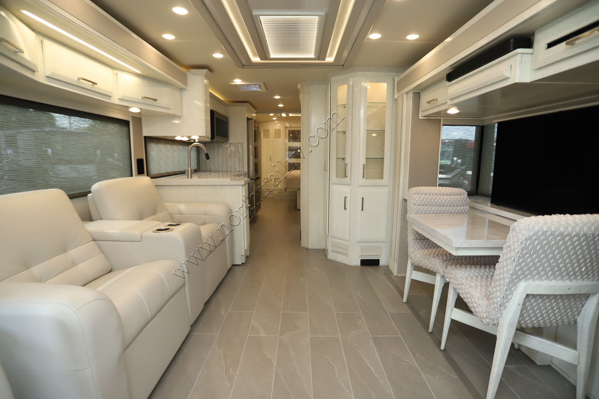 New 2022 Newmar New Aire 3545 Class A  For Sale