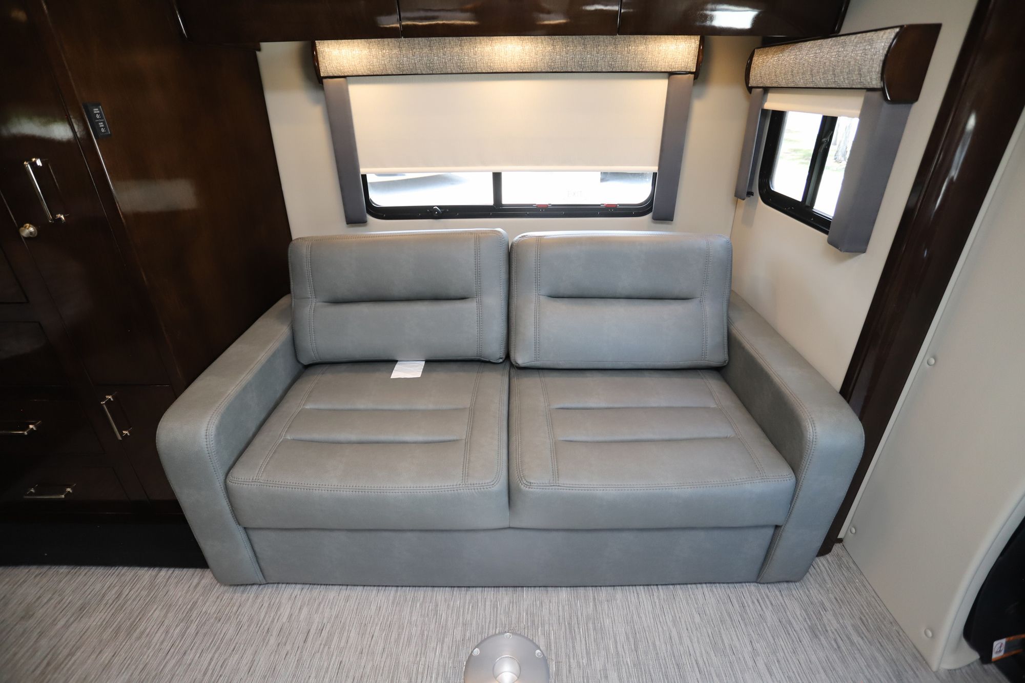 Used 2022 Renegade Rv Vienna 25VFWS Class C  For Sale