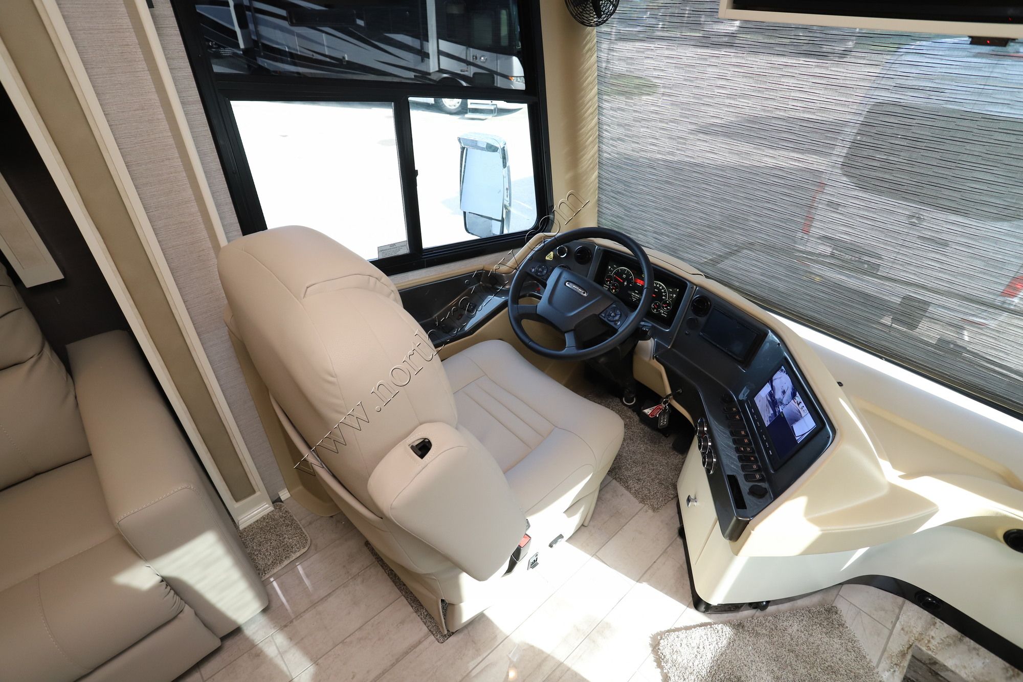 New 2022 Tiffin Motor Homes Phaeton 40IH Class A  For Sale