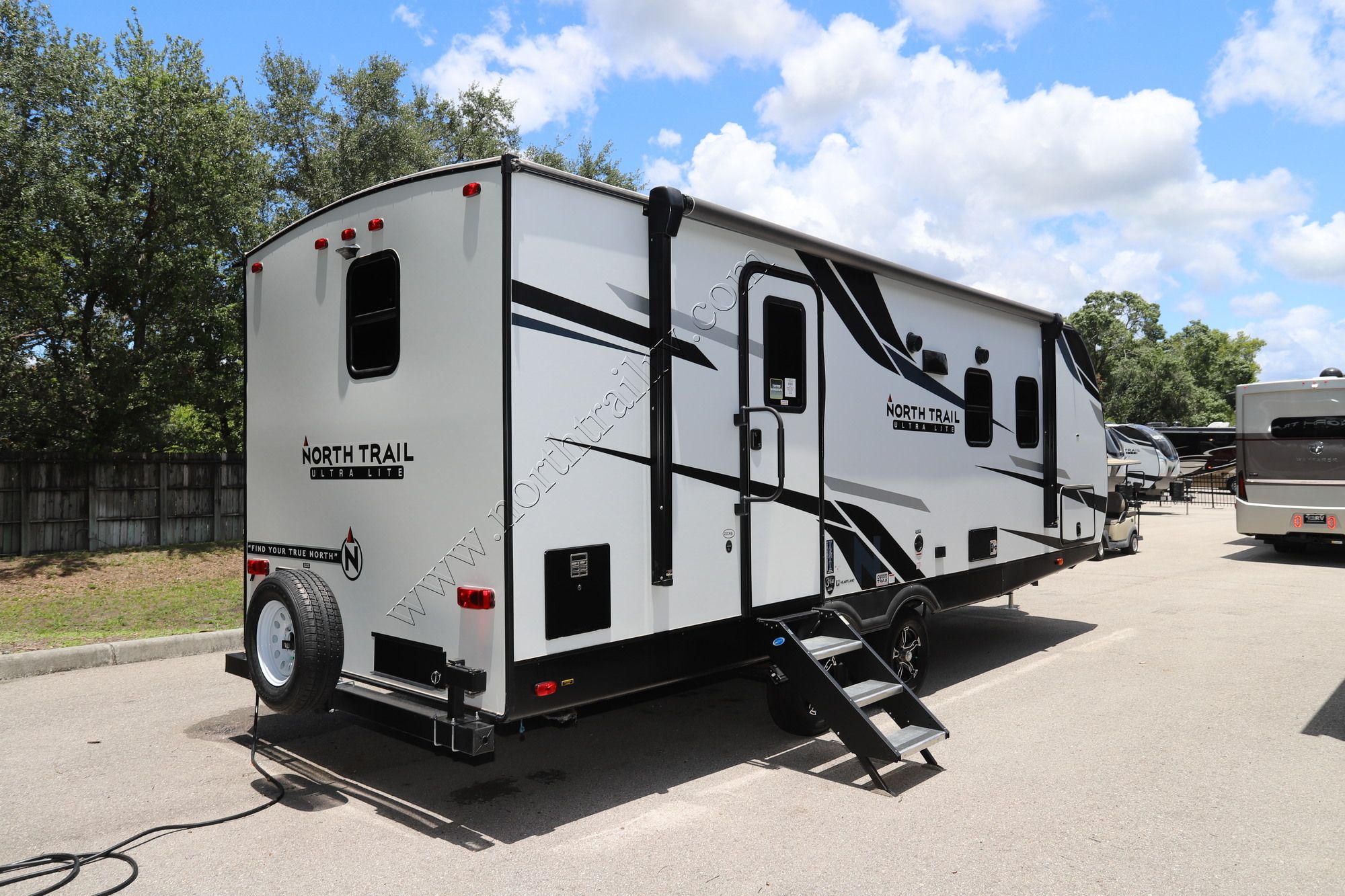 New 2022 Heartland Rv North Trail 22CRB Travel Trailer  For Sale