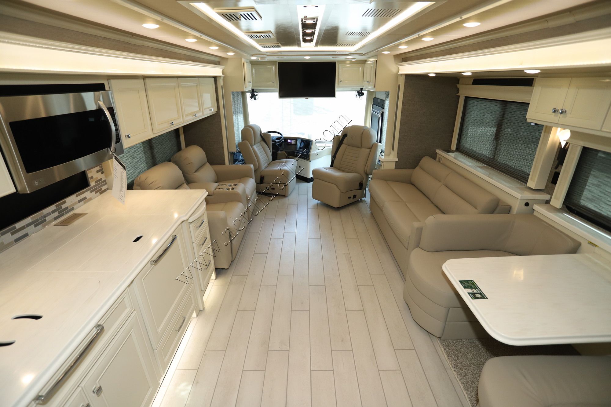 New 2022 Tiffin Motor Homes Phaeton 40IH Class A  For Sale