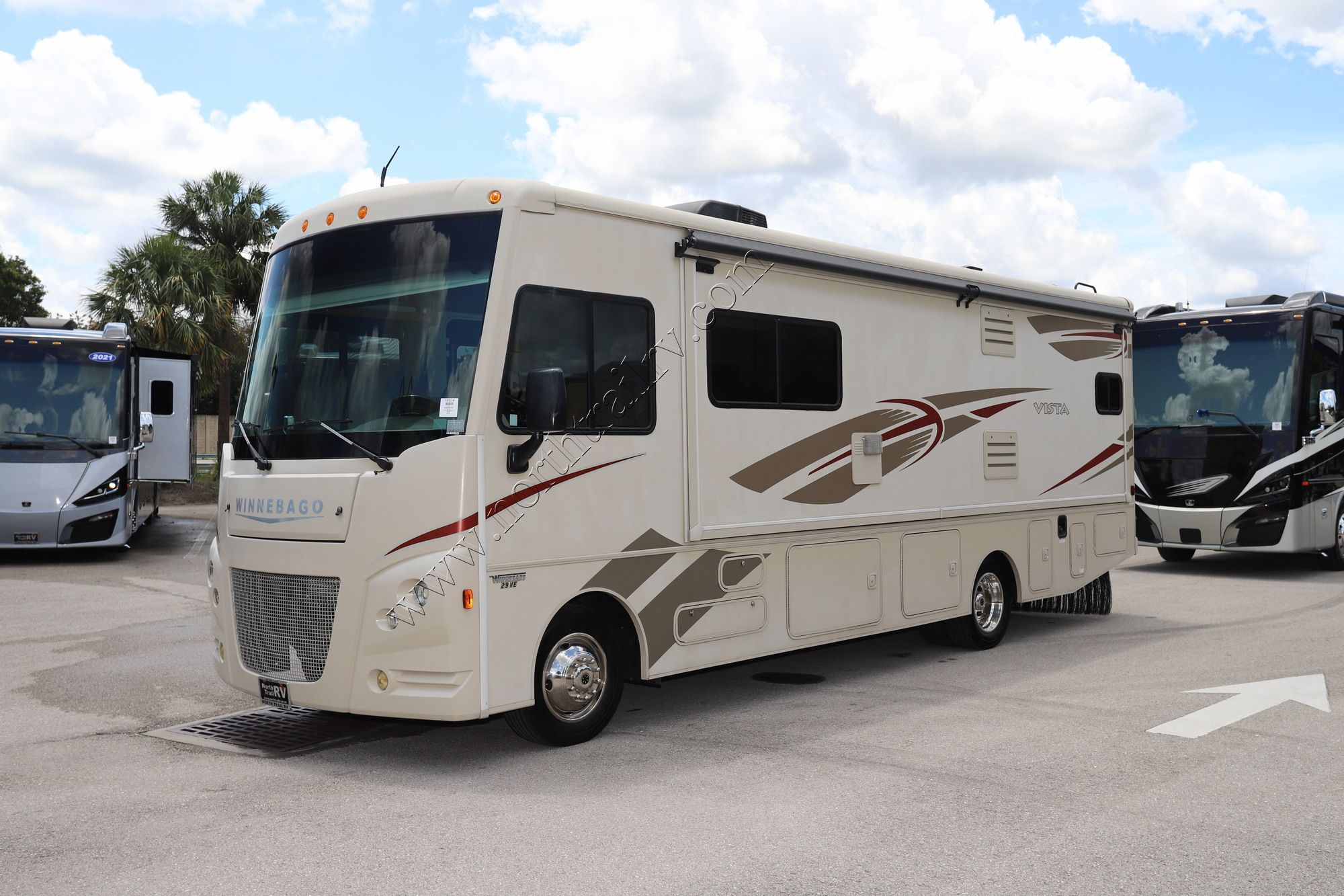 Used 2017 Winnebago Vista 29VE Class A  For Sale