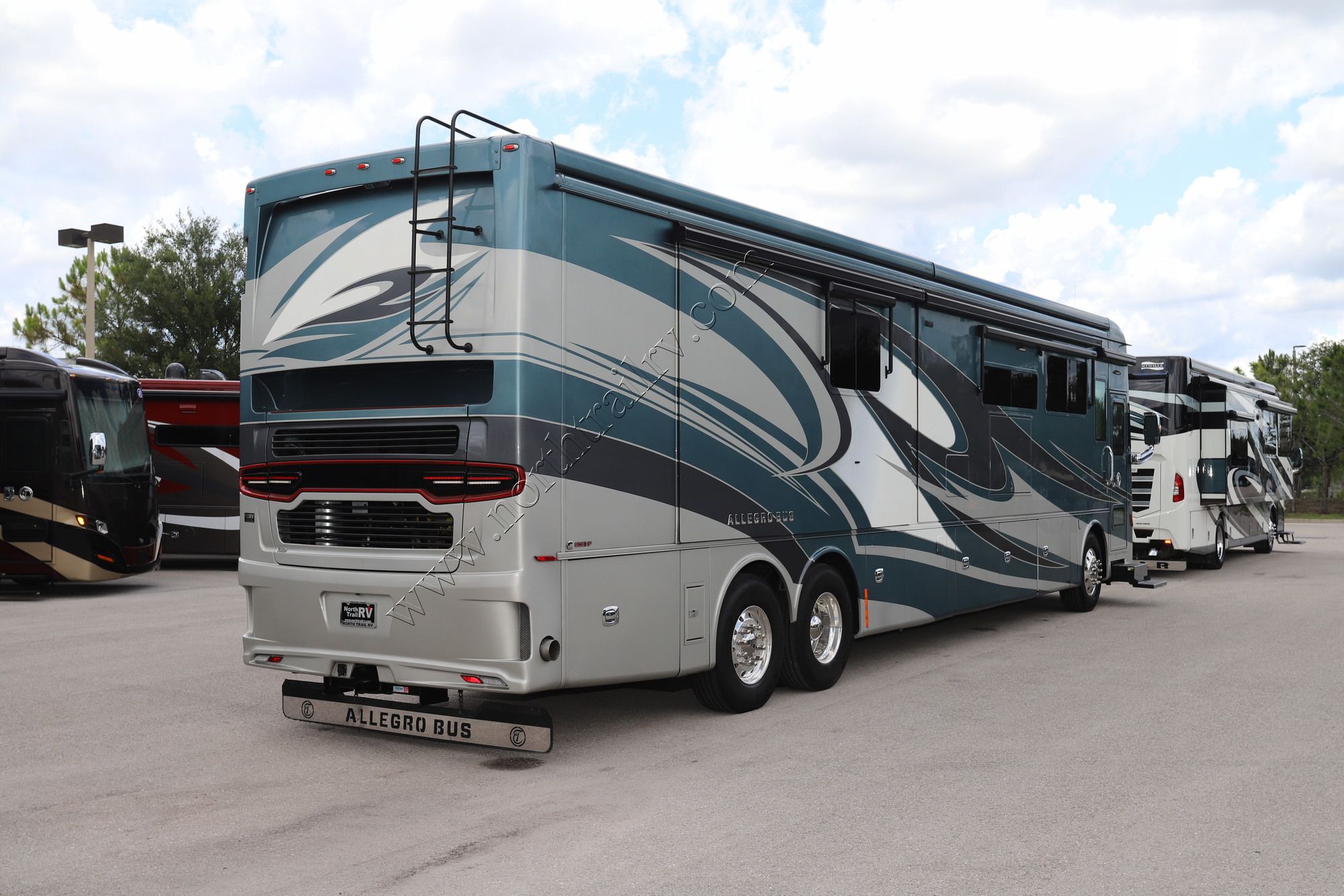 Used 2019 Tiffin Motor Homes Allegro Bus 45OPP Class A  For Sale