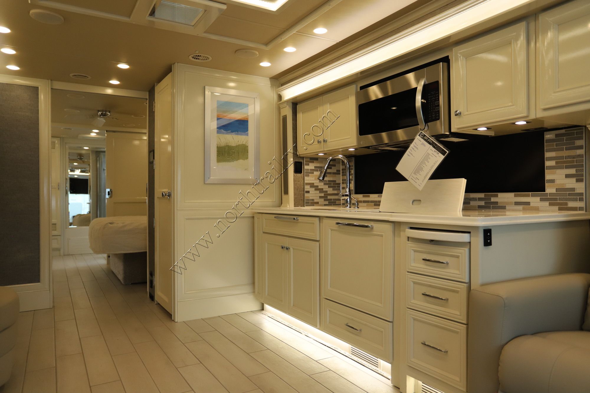 New 2022 Tiffin Motor Homes Phaeton 40IH Class A  For Sale