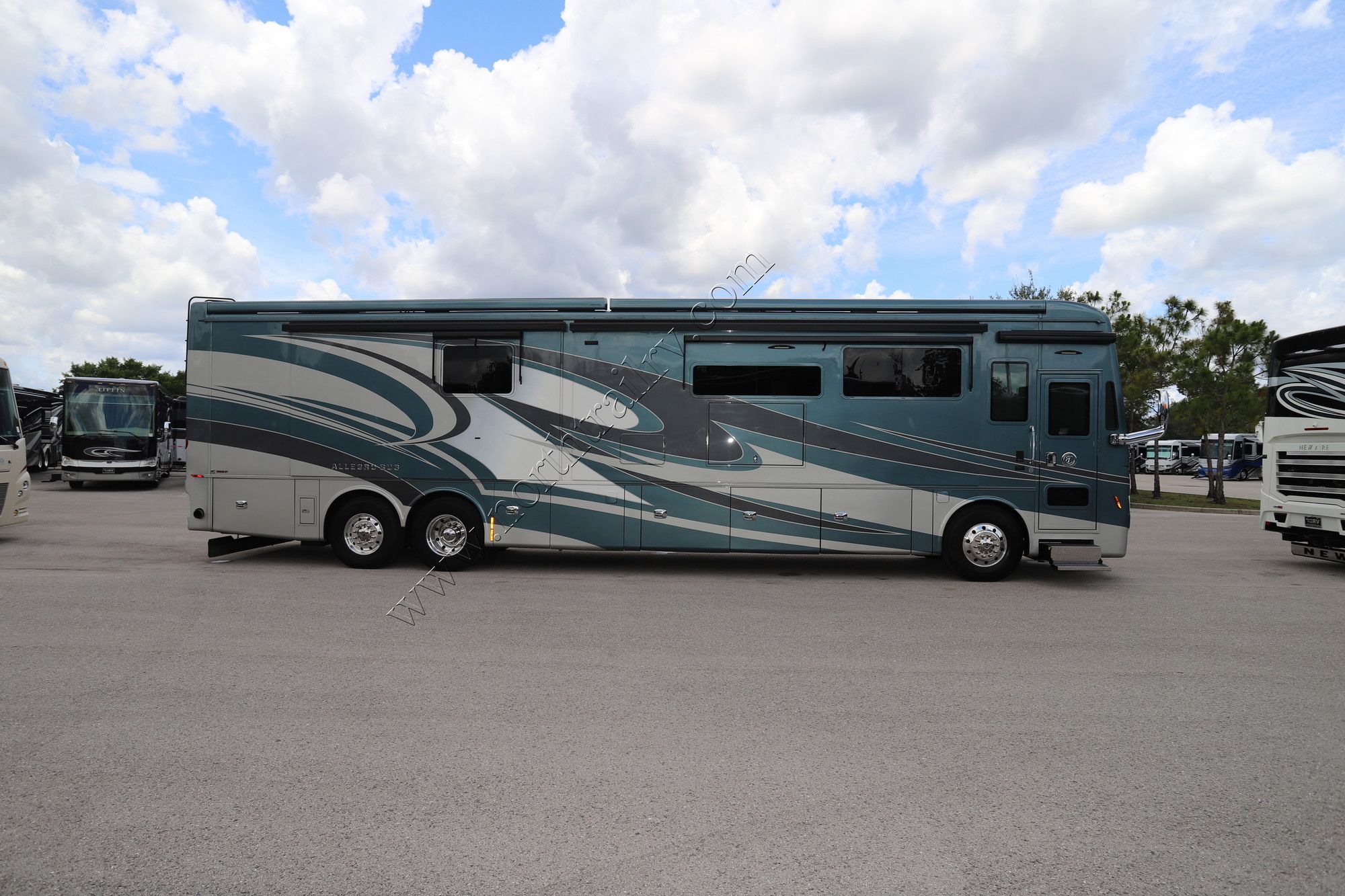 Used 2019 Tiffin Motor Homes Allegro Bus 45OPP Class A  For Sale