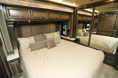 2022 Tiffin Motor Homes Phaeton 40QKH