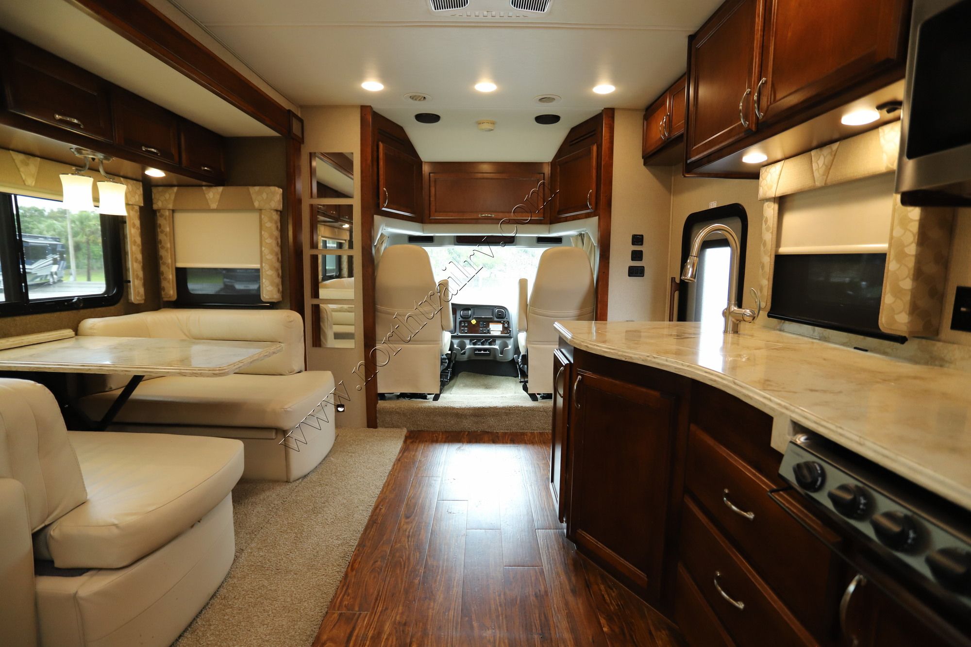 Used 2018 Renegade Rv Verona 40VRB Super C  For Sale