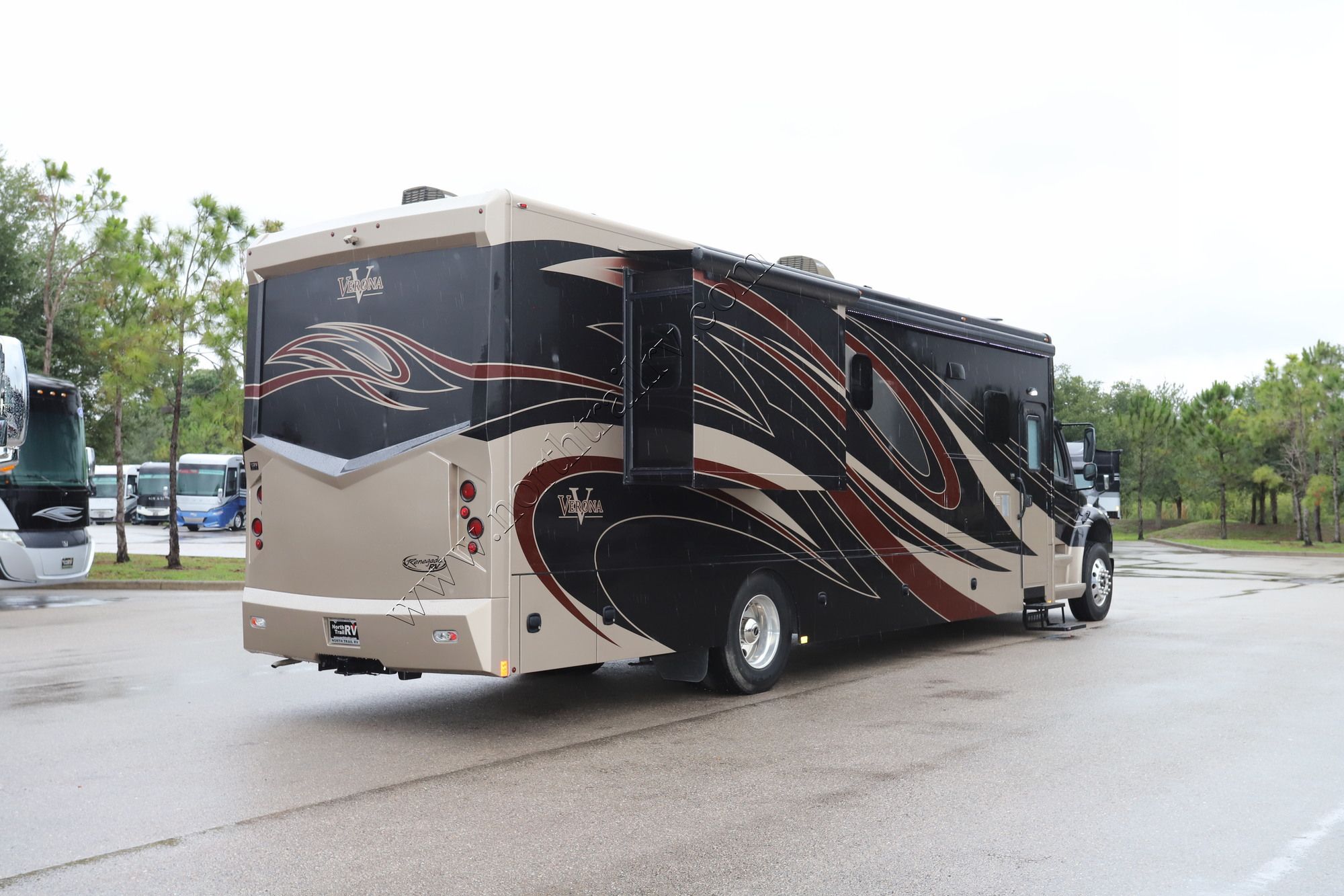 Used 2018 Renegade Rv Verona 40VRB Super C  For Sale