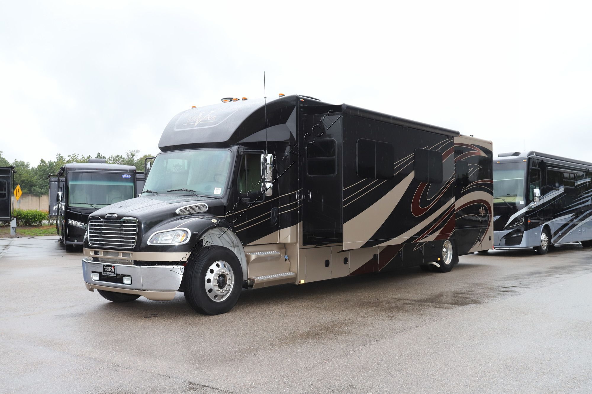 Used 2018 Renegade Rv Verona 40VRB Super C  For Sale