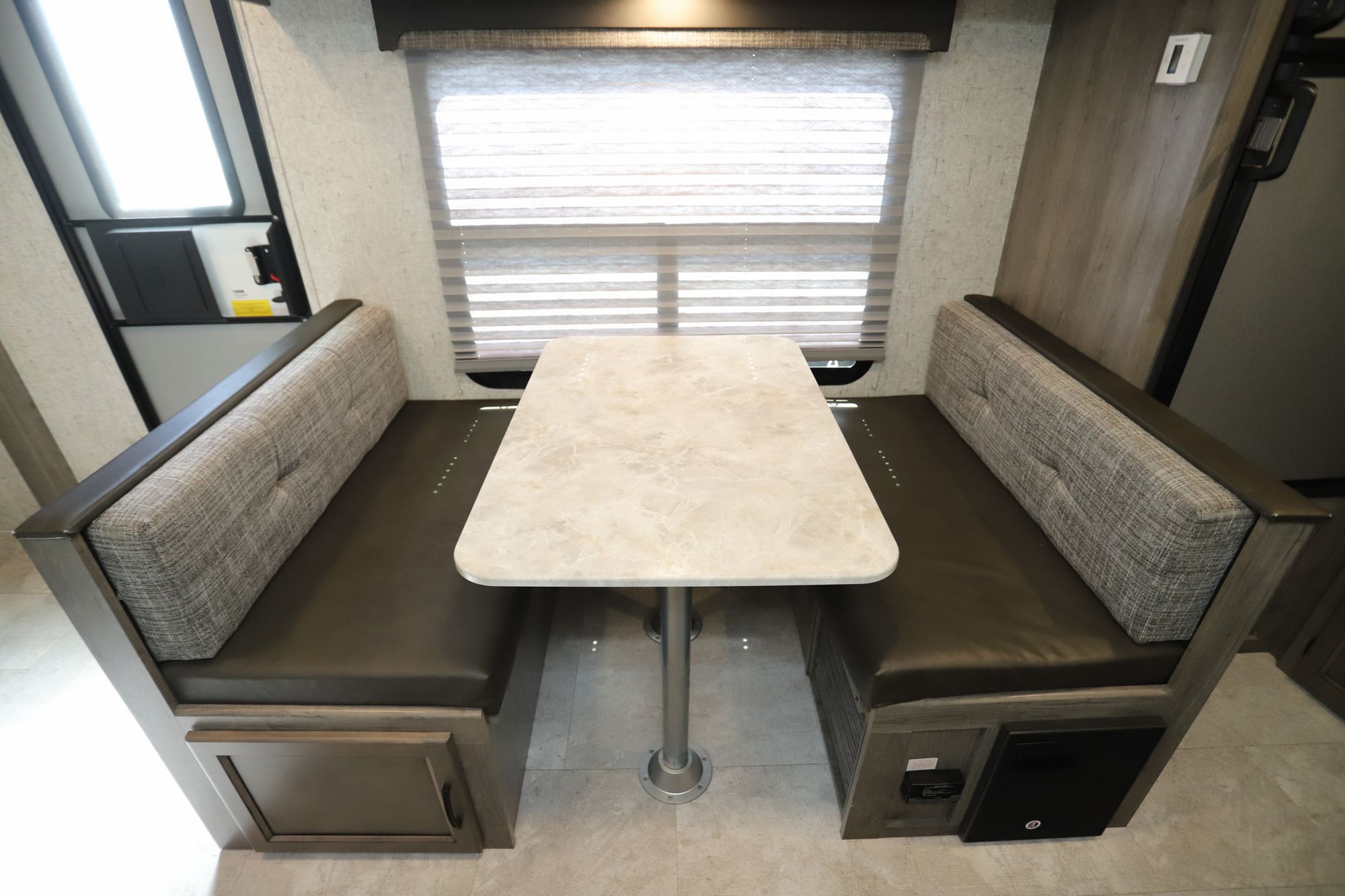 Used 2019 Coachmen Apex 249RBS Travel Trailer  For Sale