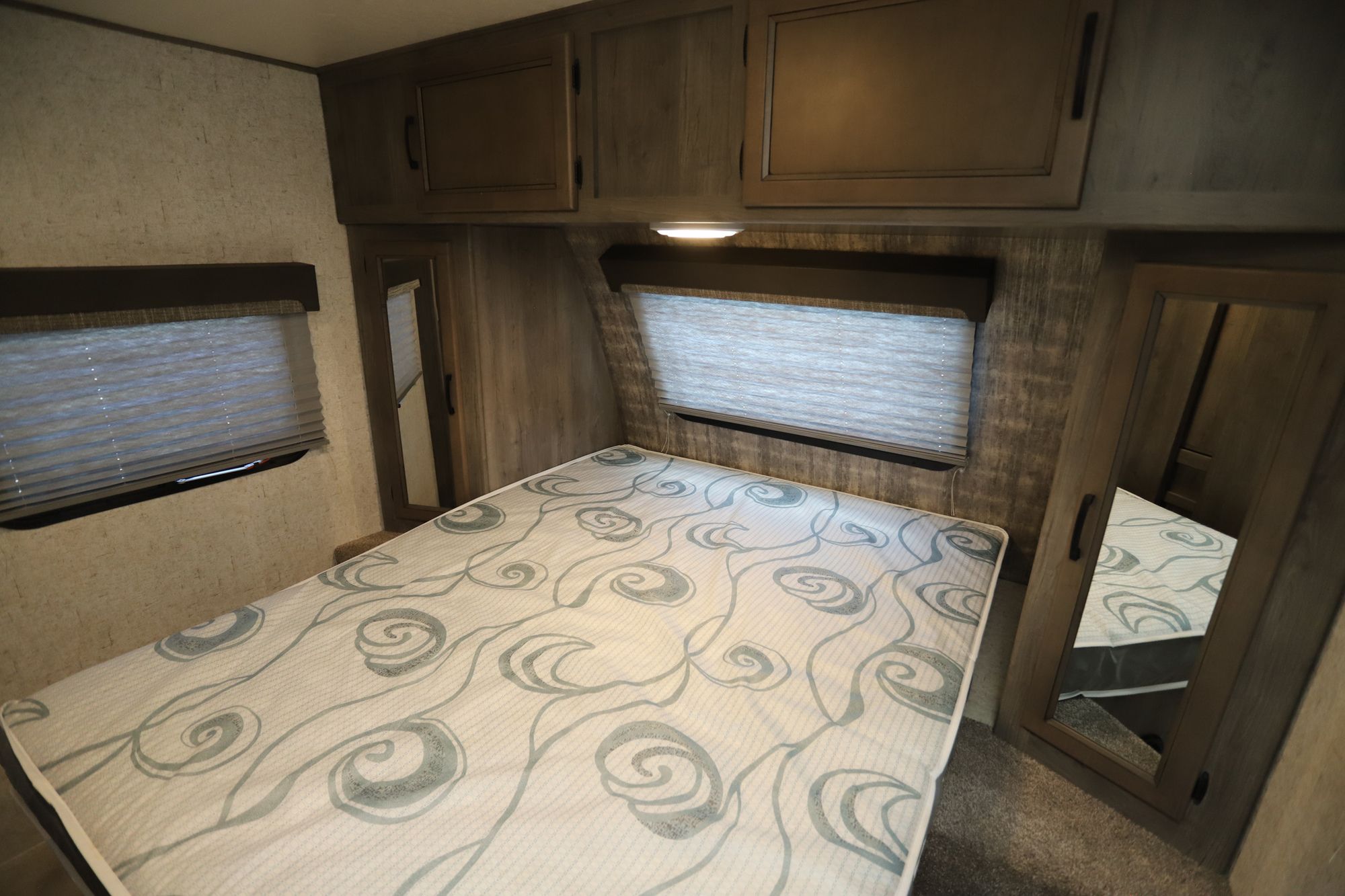 Used 2019 Coachmen Apex 249RBS Travel Trailer  For Sale