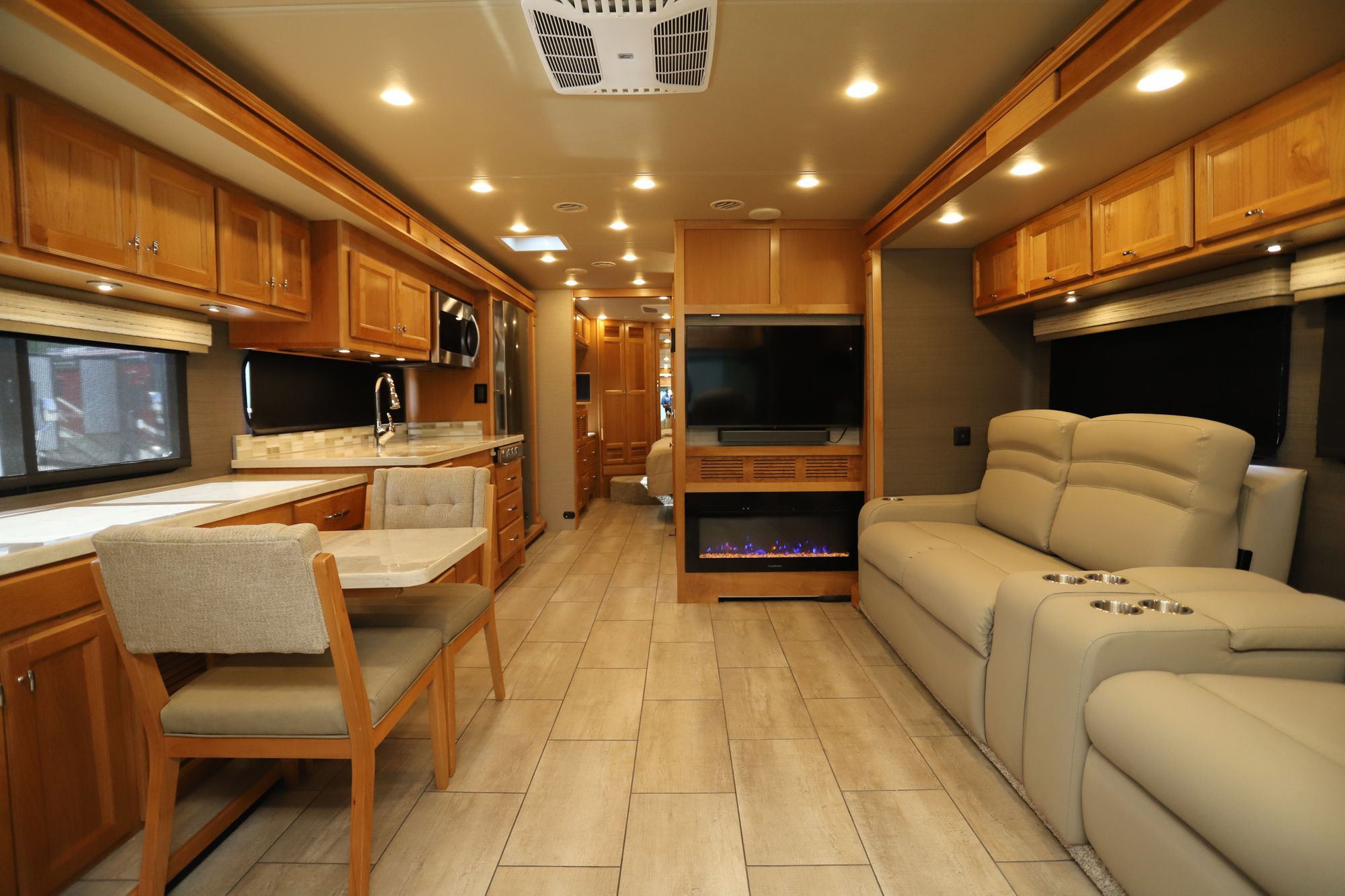 Used 2022 Tiffin Motor Homes Allegro Red 33AL Class A  For Sale