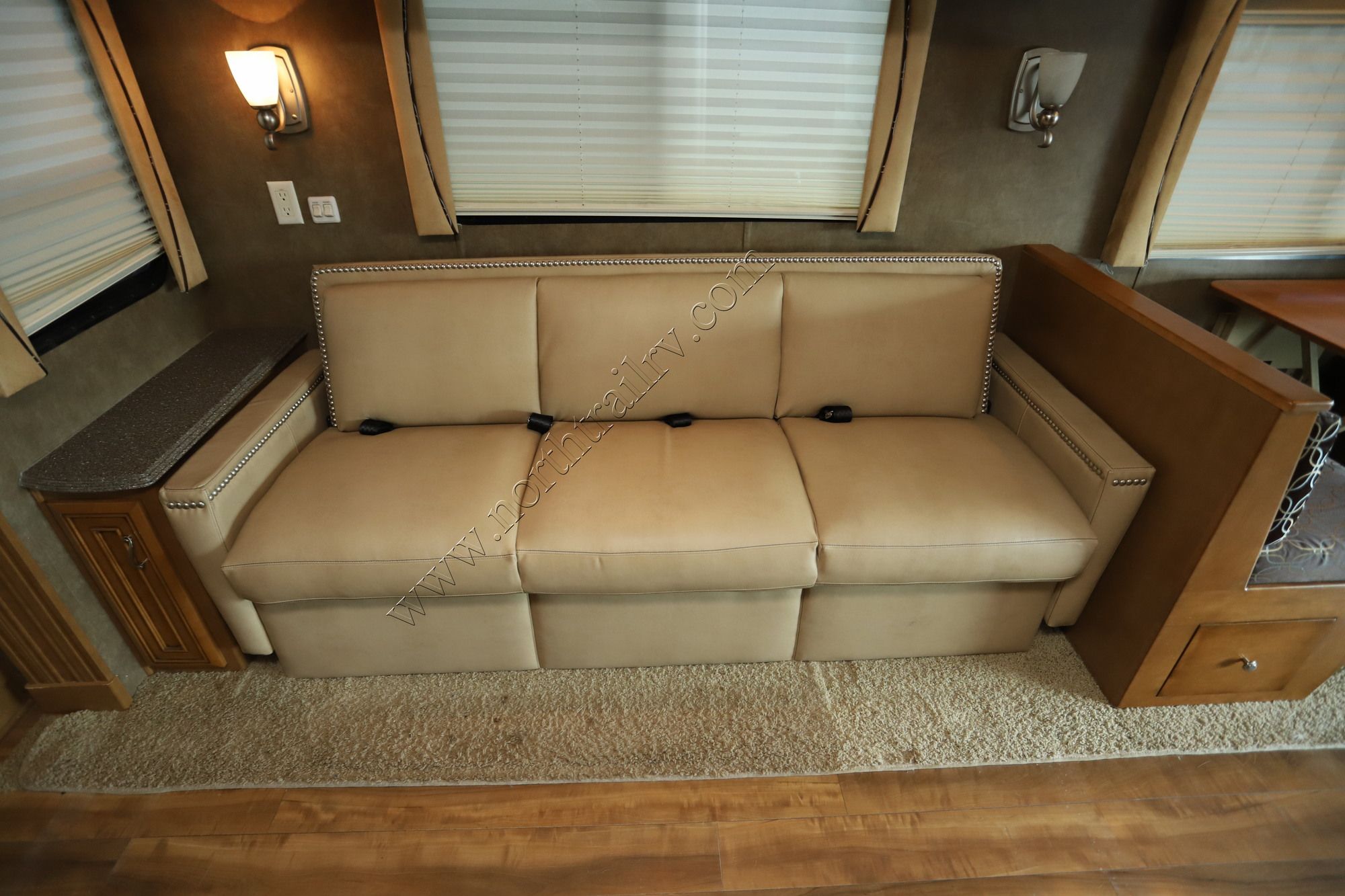 Used 2013 Newmar Canyon Star 3610 Class A  For Sale