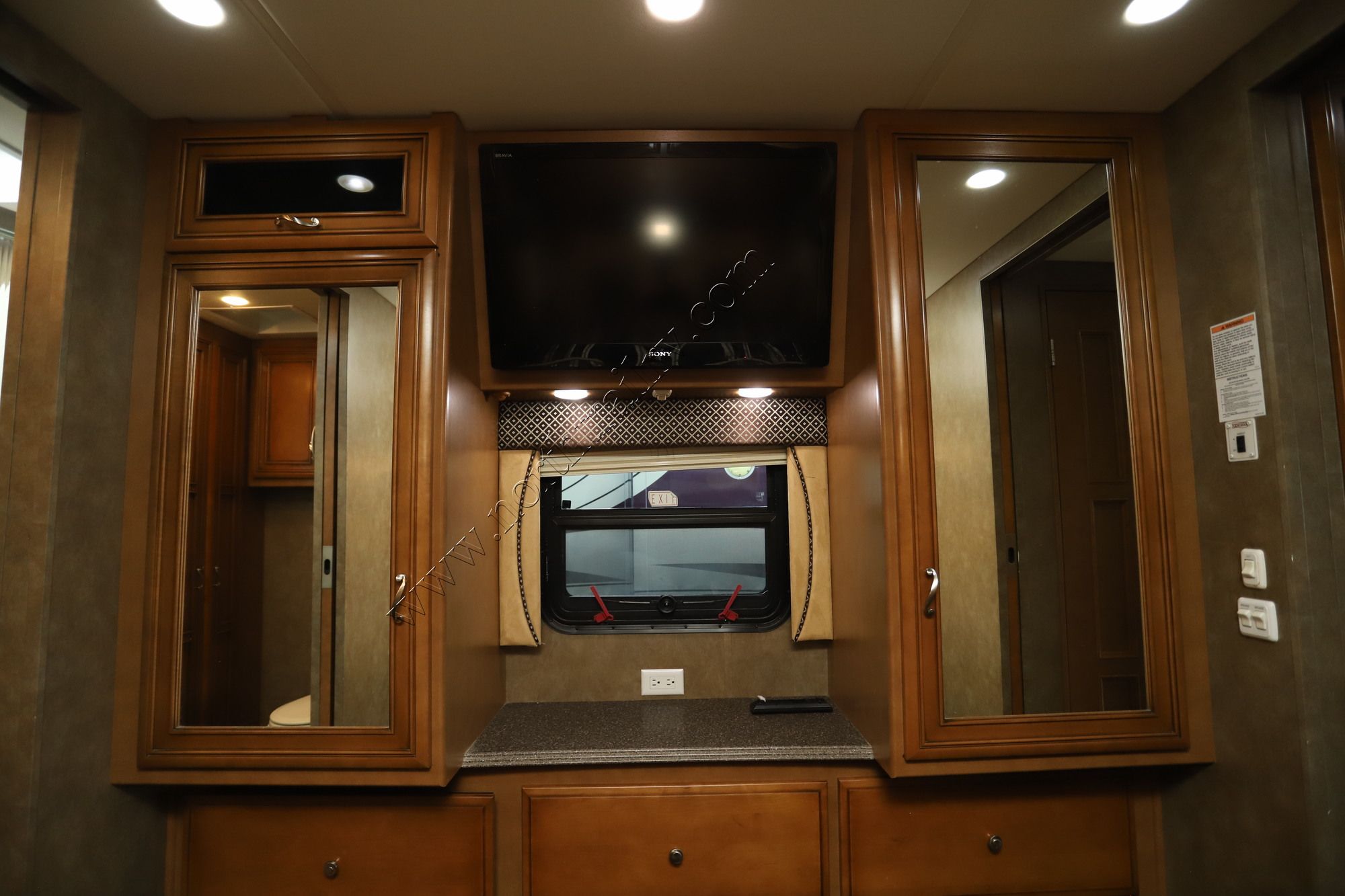 Used 2013 Newmar Canyon Star 3610 Class A  For Sale