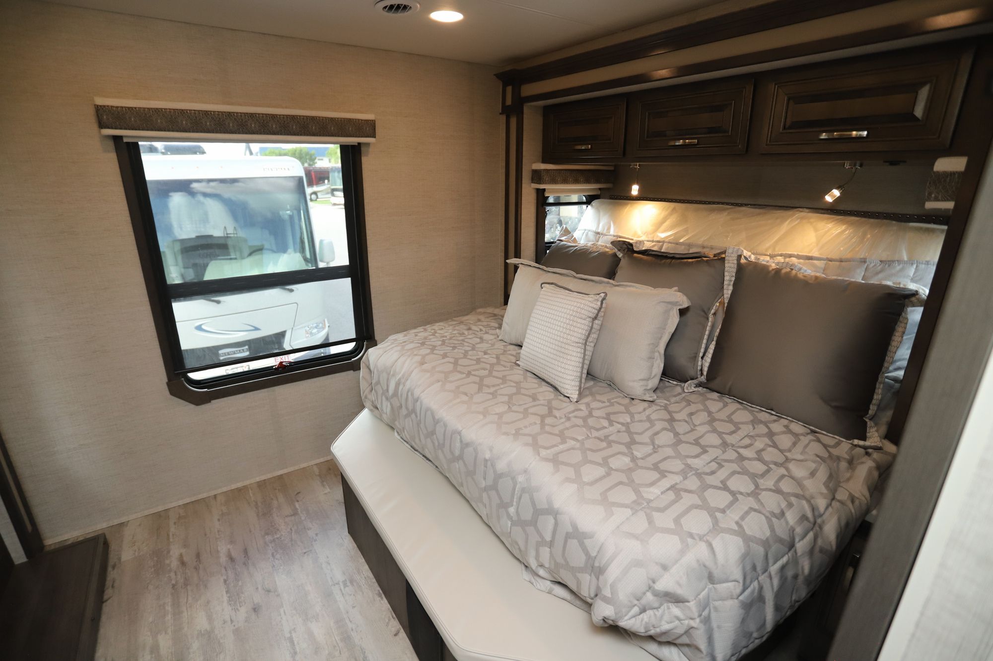 New 2022 Jayco Seneca 37M Super C  For Sale