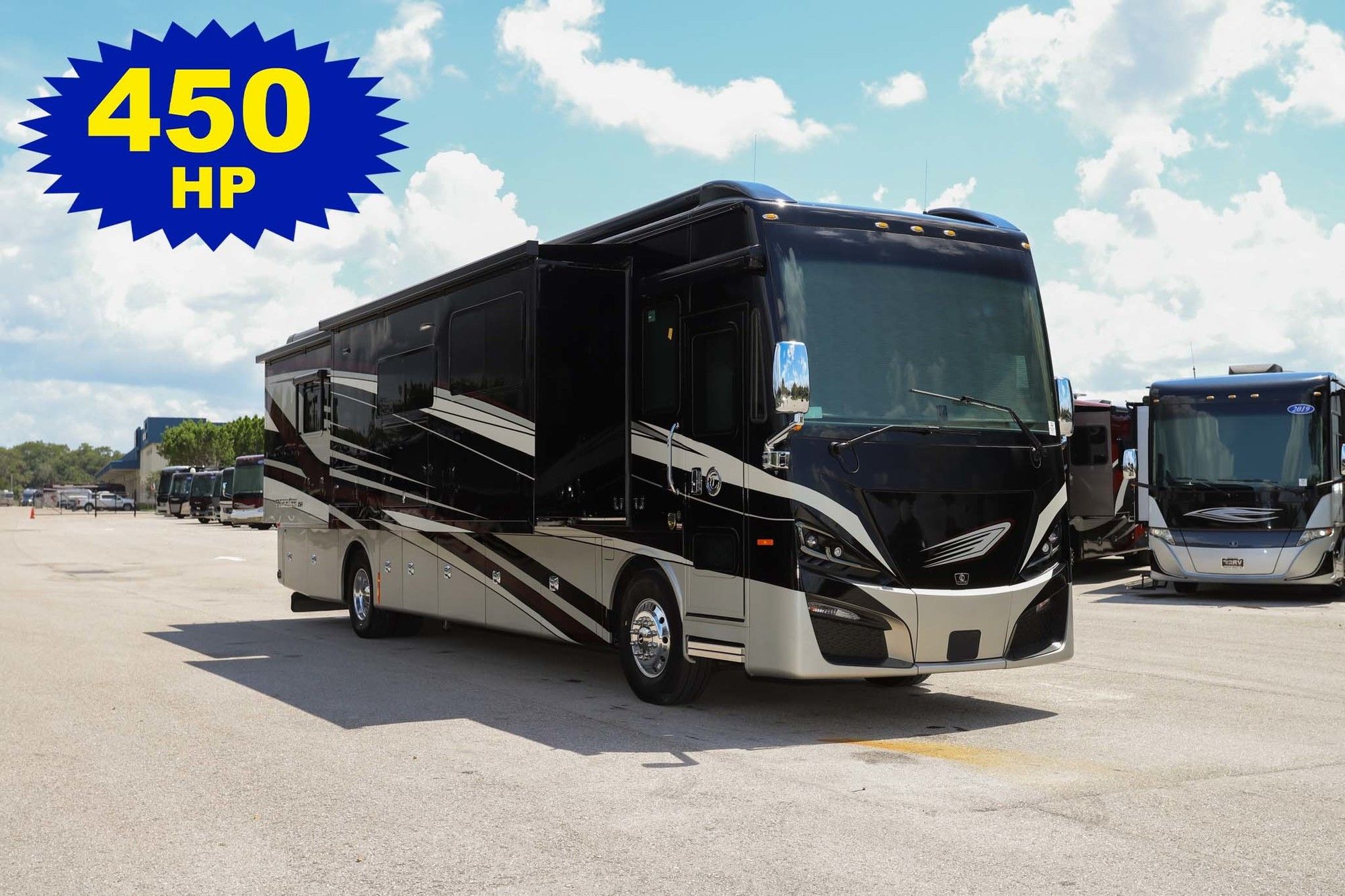 New 2022 Tiffin Motor Homes Phaeton 40IH Class A  For Sale